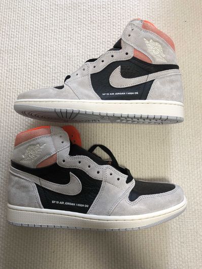Nike Air Jordan 1 RETRO High OG "Hyper Crimson"