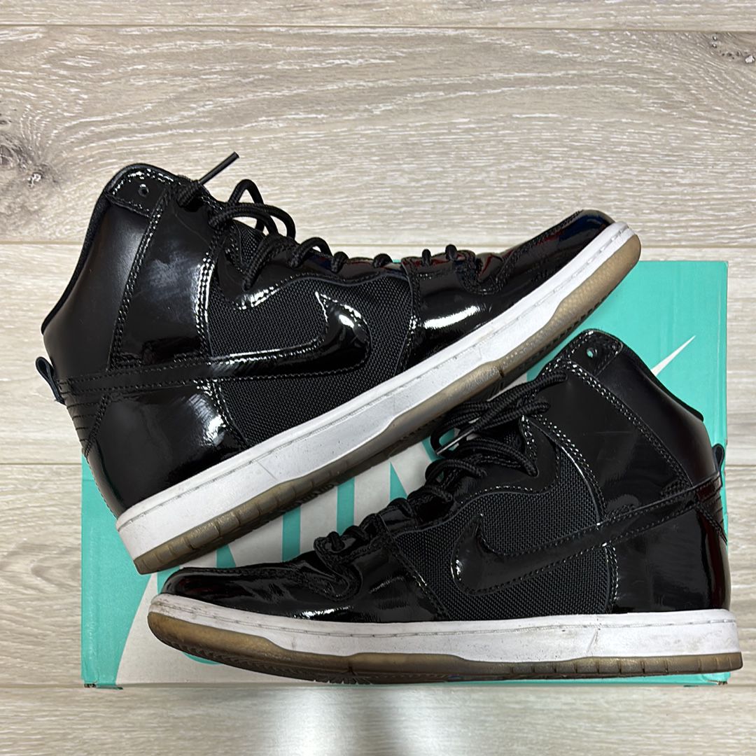 Nike SB Dunk High "Space Jam"