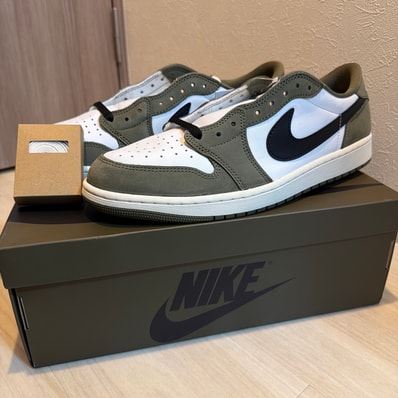 Nike Air Jordan 1 Low OG "Medium Olive and Summit White"