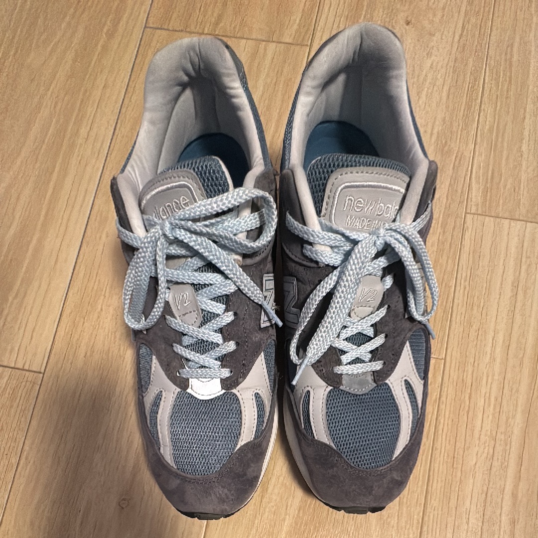 KITH × New Balance 991V2 "Asphalt/Lead/Oyster Mushroom"