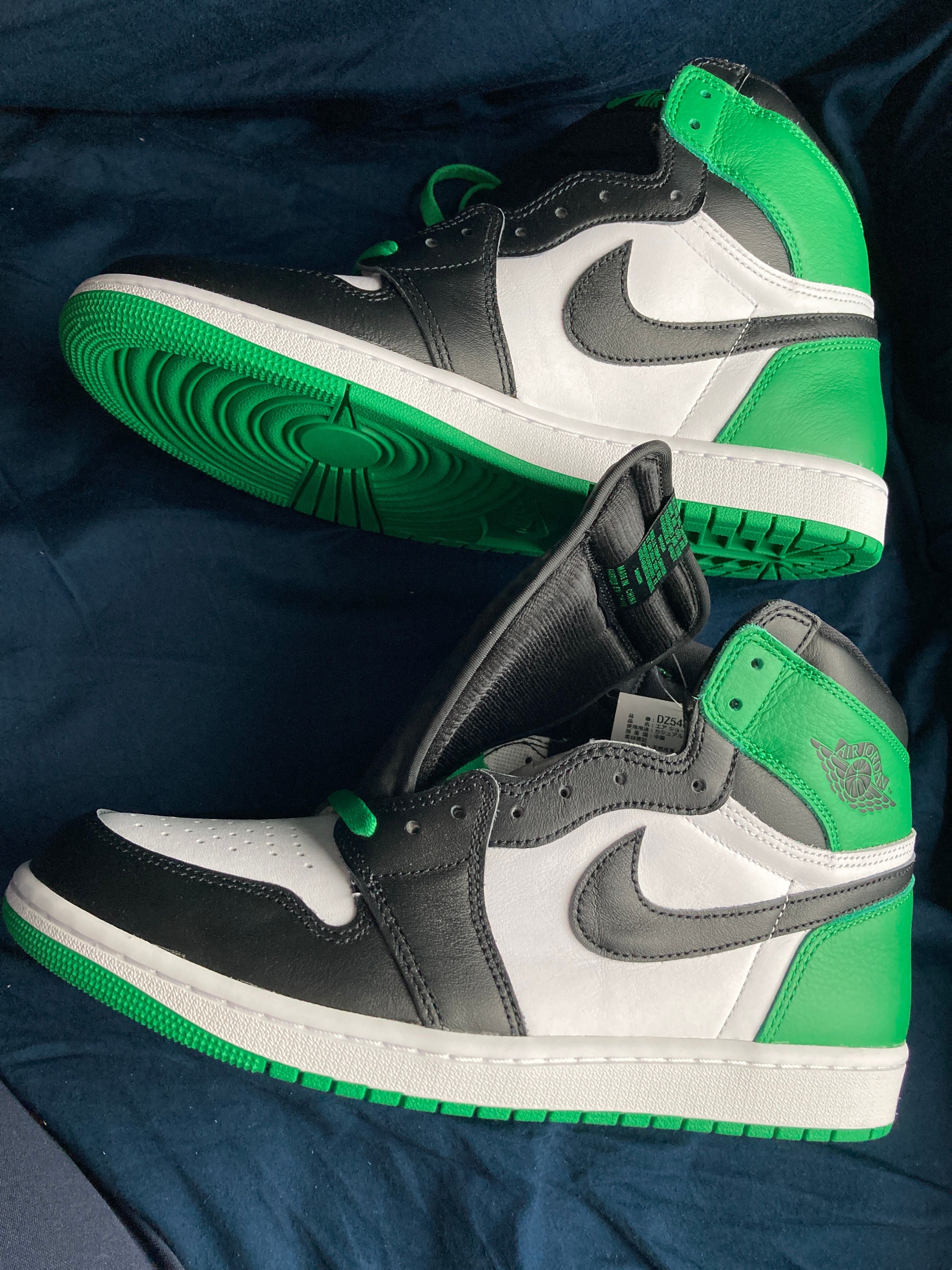 Nike Air Jordan 1 Retro High OG "Celtics/Black and Lucky Green" (2023)