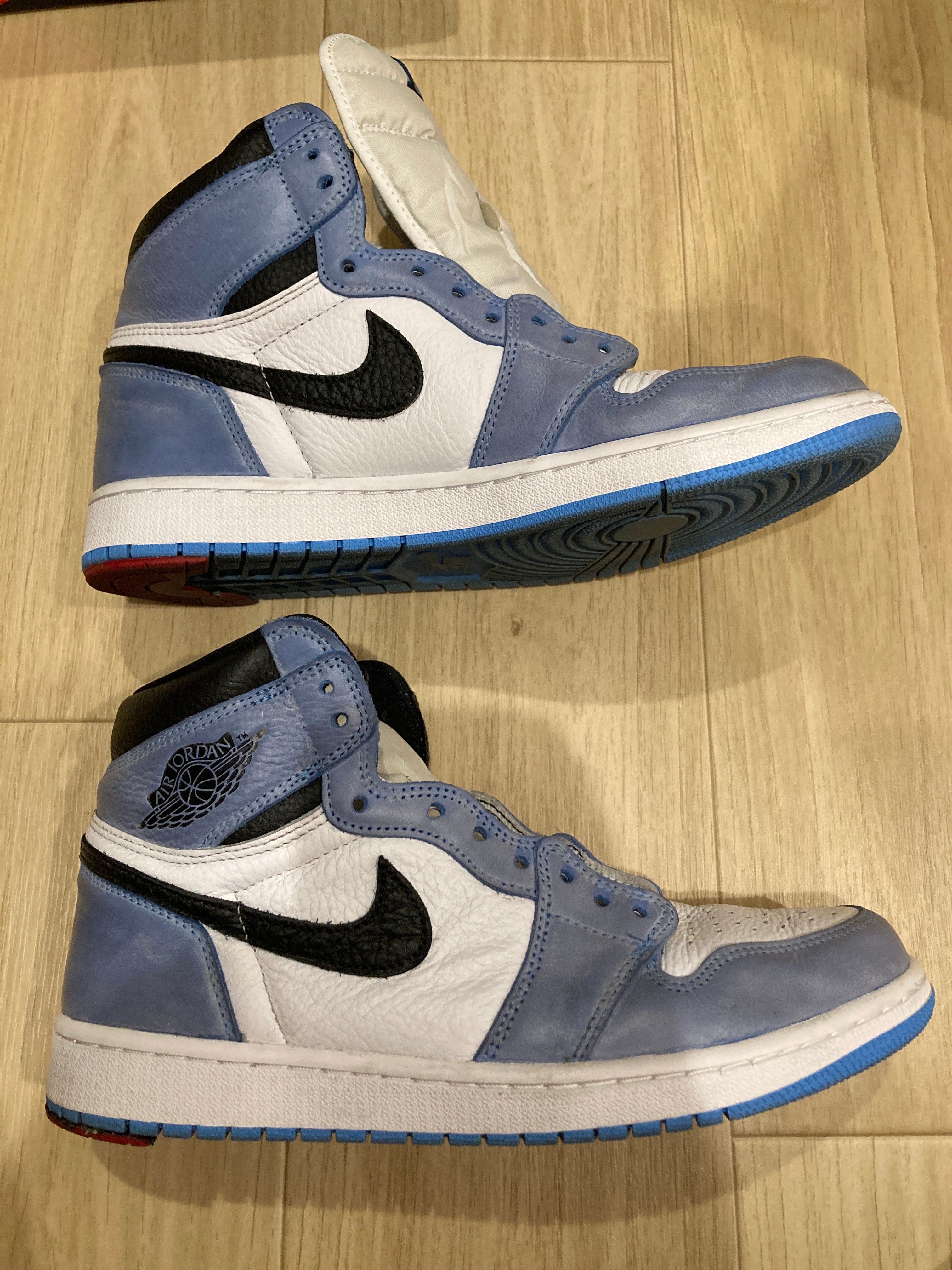 Nike Air Jordan 1 High OG "University Blue"