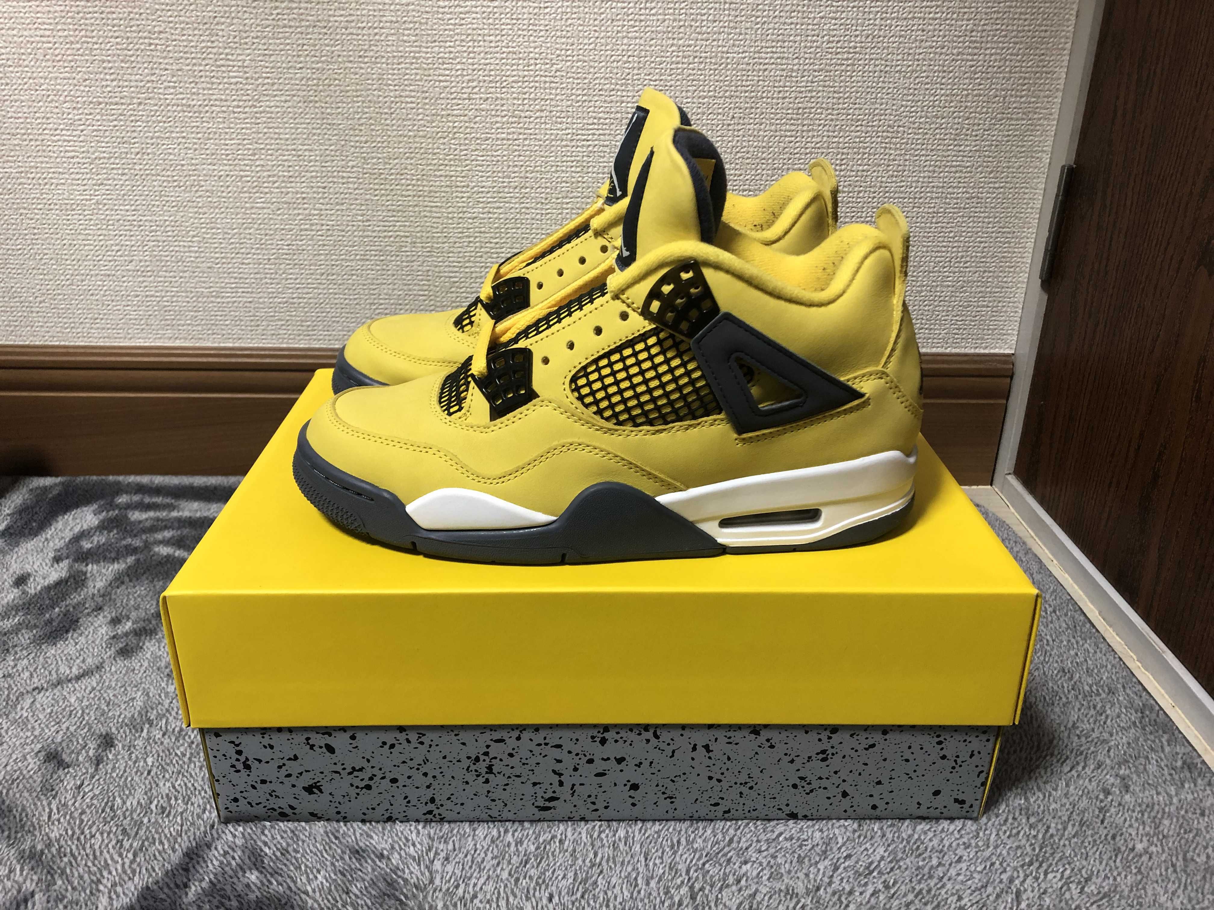 Nike Air Jordan 4 "Tour Yellow"