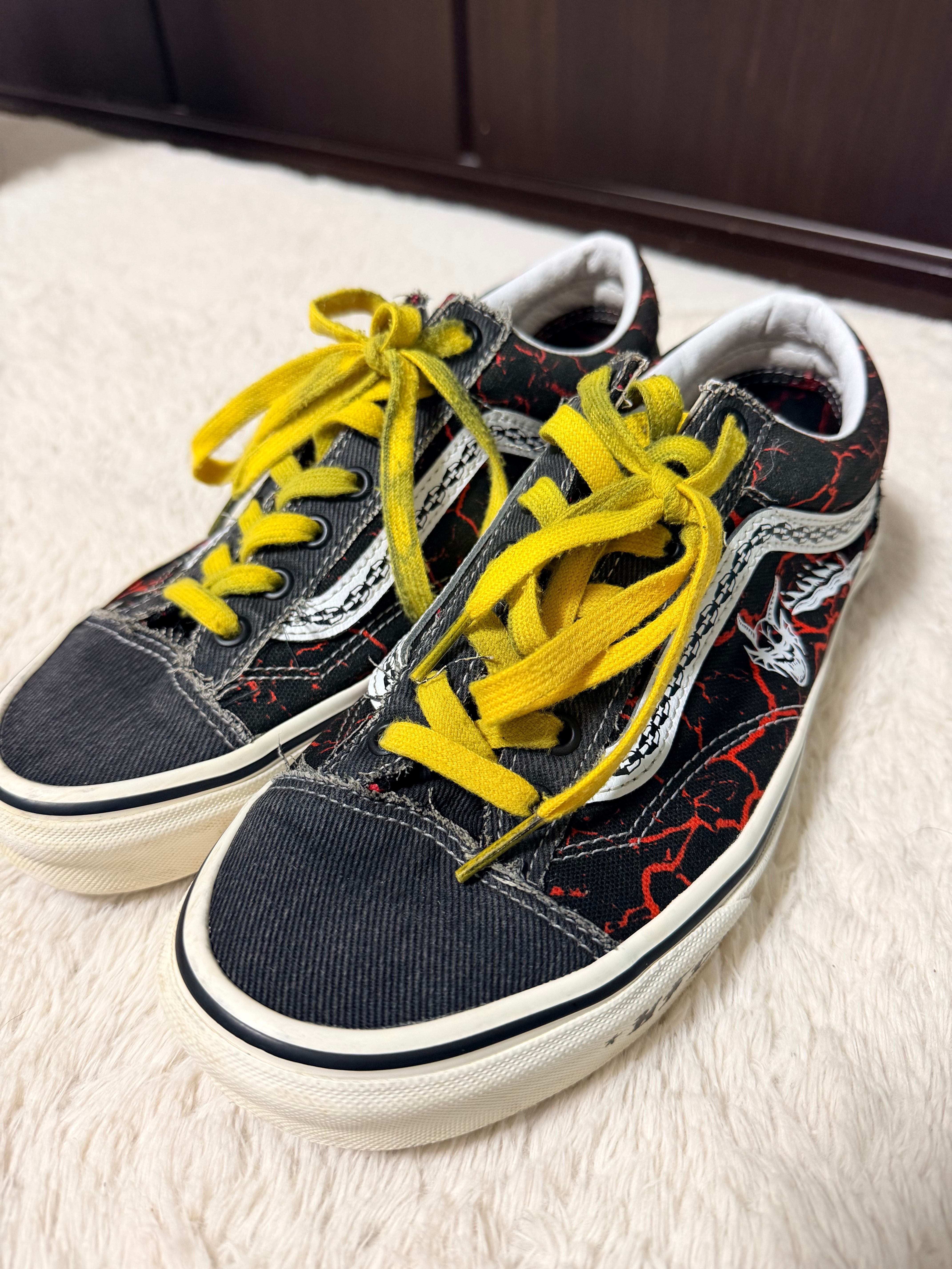 ストレンジャー シングス × バンズ  スタイル 36 "ストレンジャー ブラック"