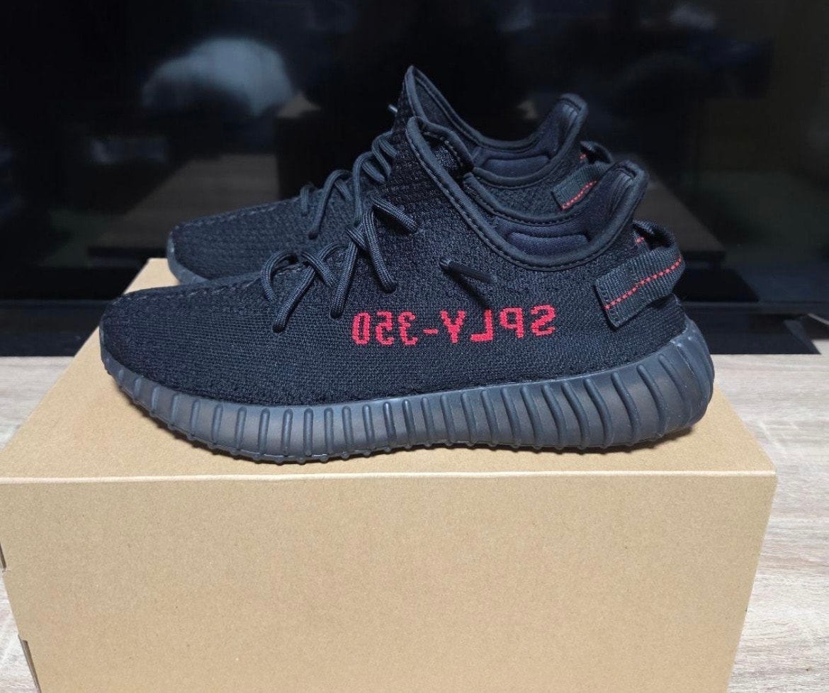 adidas YEEZY Boost 350 V2 "Core Black/Red" (2020)