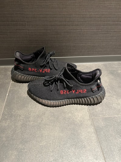 adidas YEEZY Boost 350 V2 "Core Black/Red" (2020)