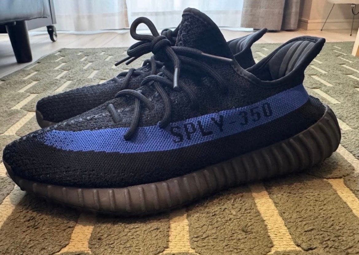 adidas YEEZY Boost 350V2 "Dazzling Blue"
