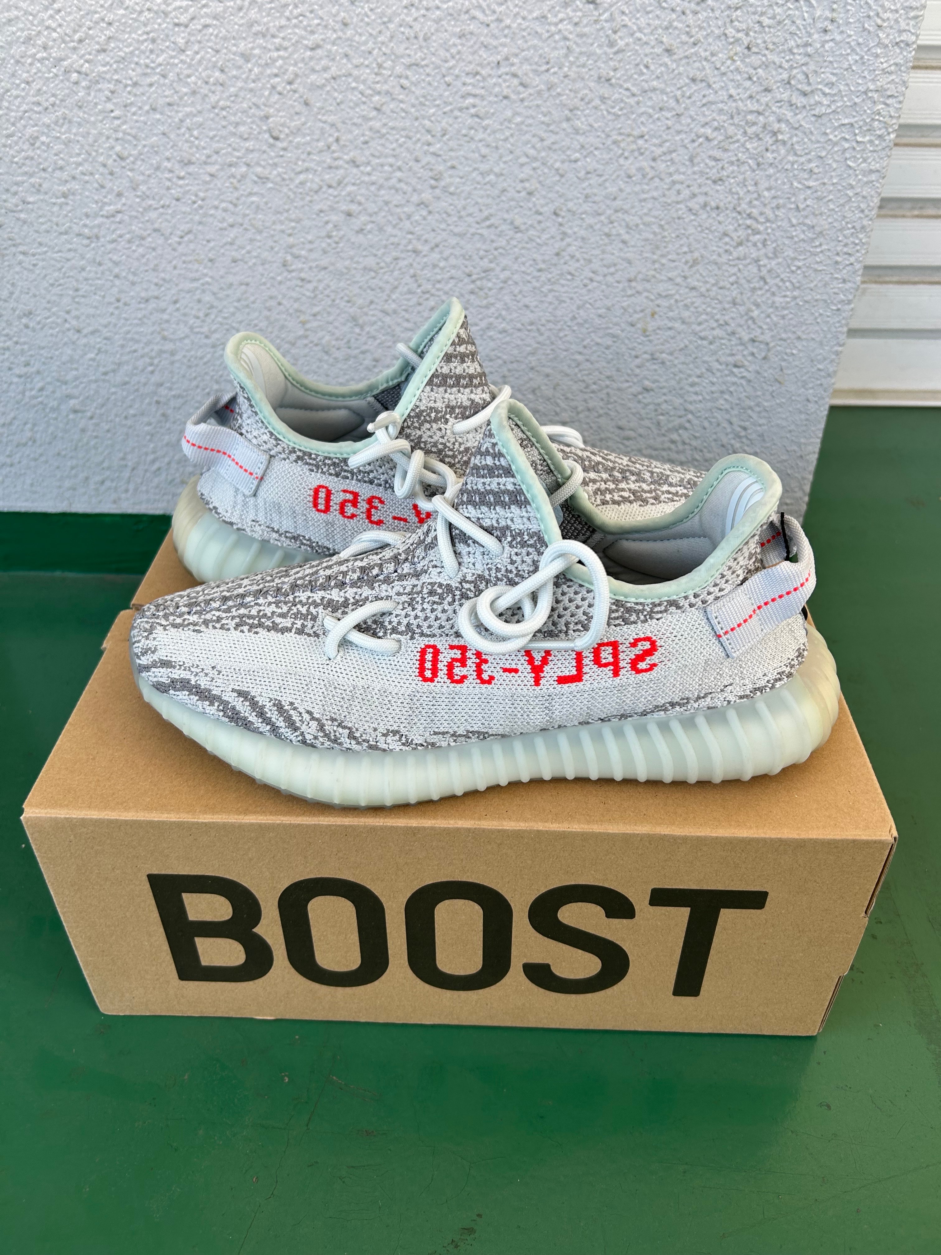 adidas YEEZY Boost 350 V2 "Blue Tint"