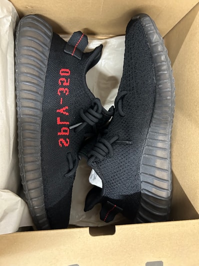 adidas YEEZY Boost 350 V2 "Core Black/Red" (2020)