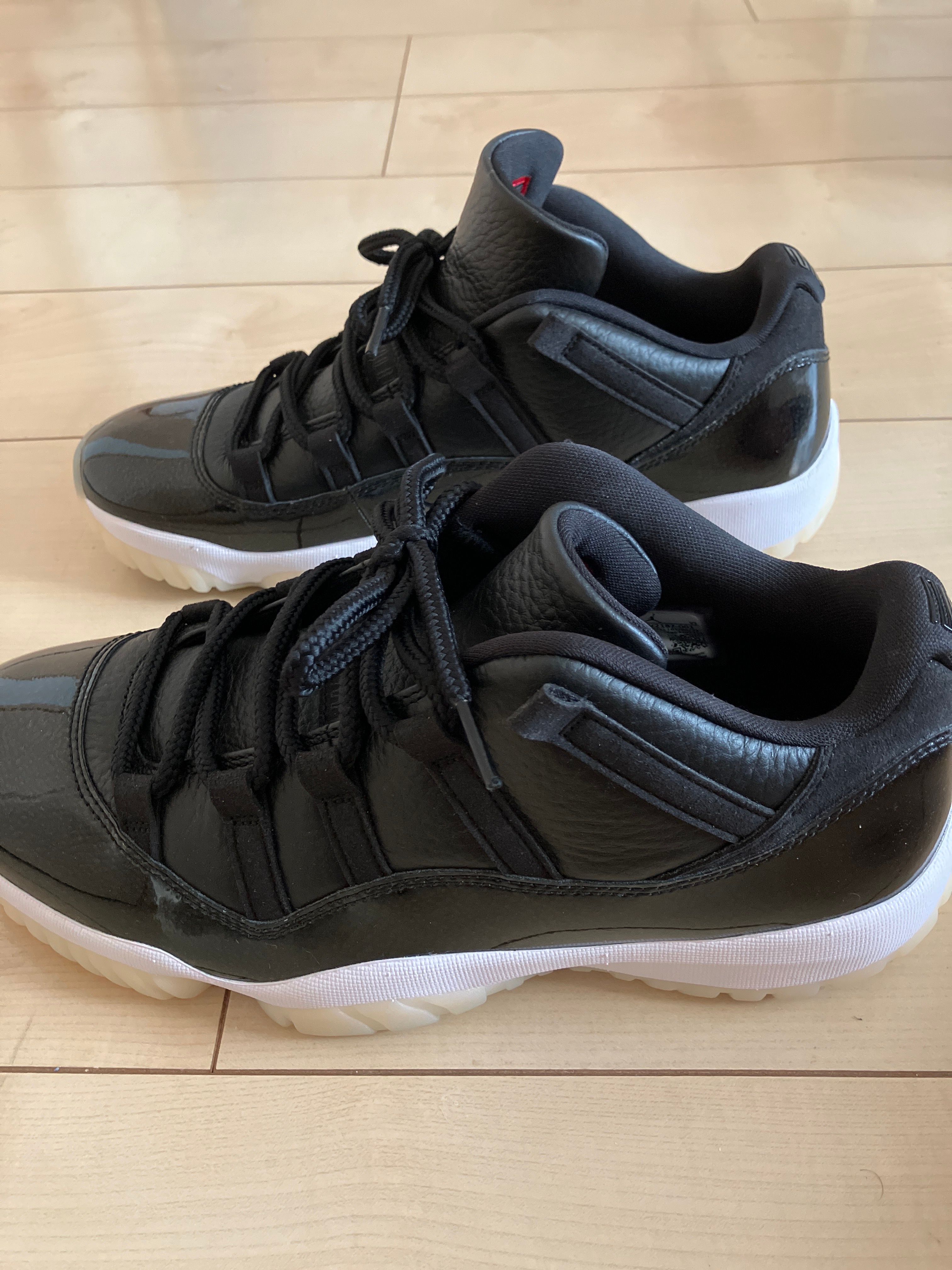 Nike Air Jordan 11 Low "72-10"