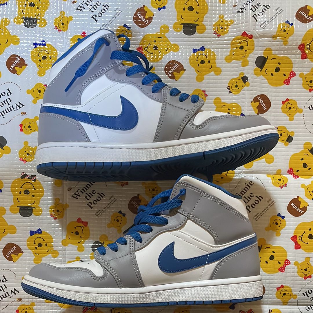 Nike Air Jordan 1 Mid "True Blue"