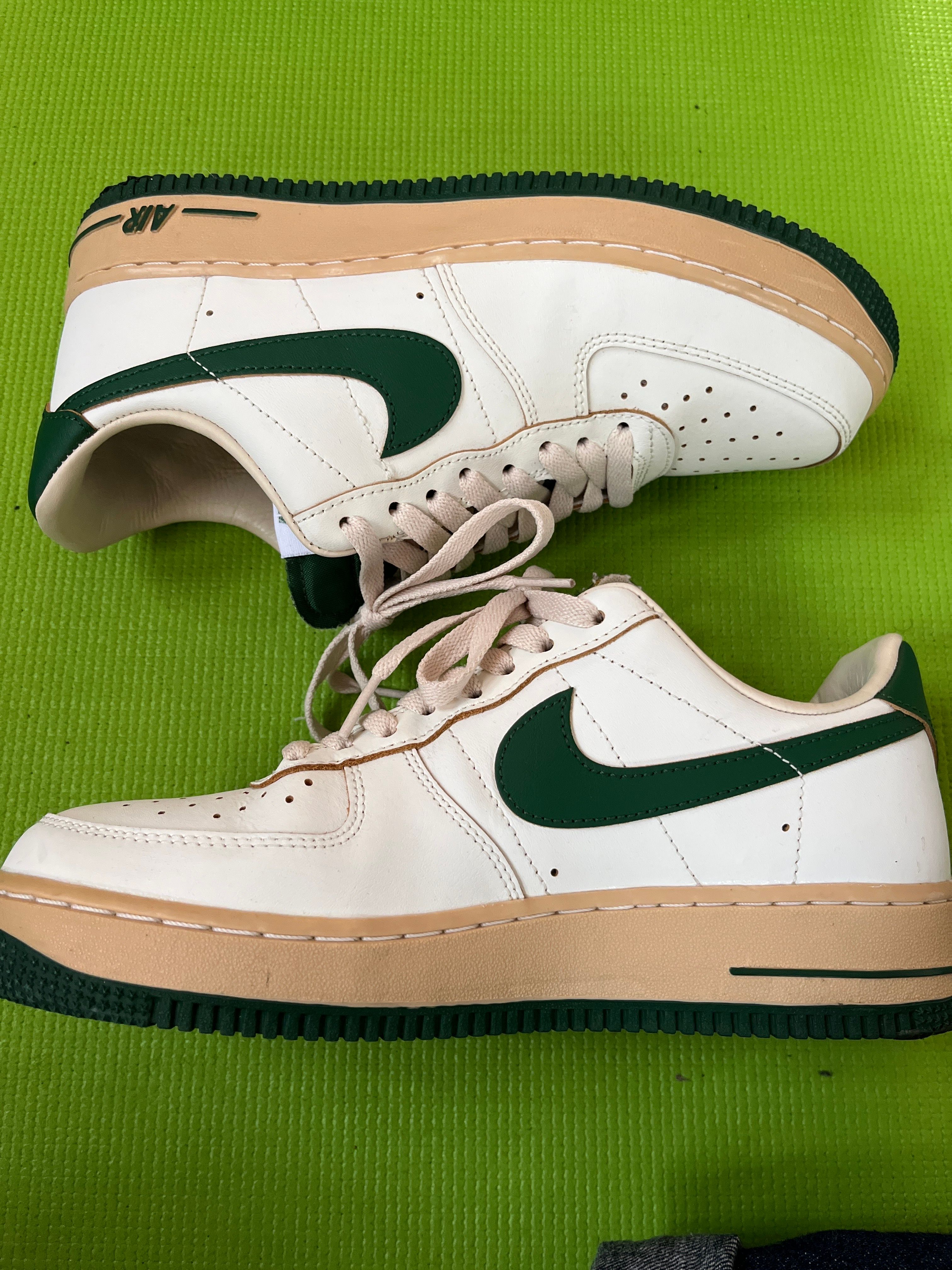Nike Women's Air Force 1 Low "Green and Muslin"