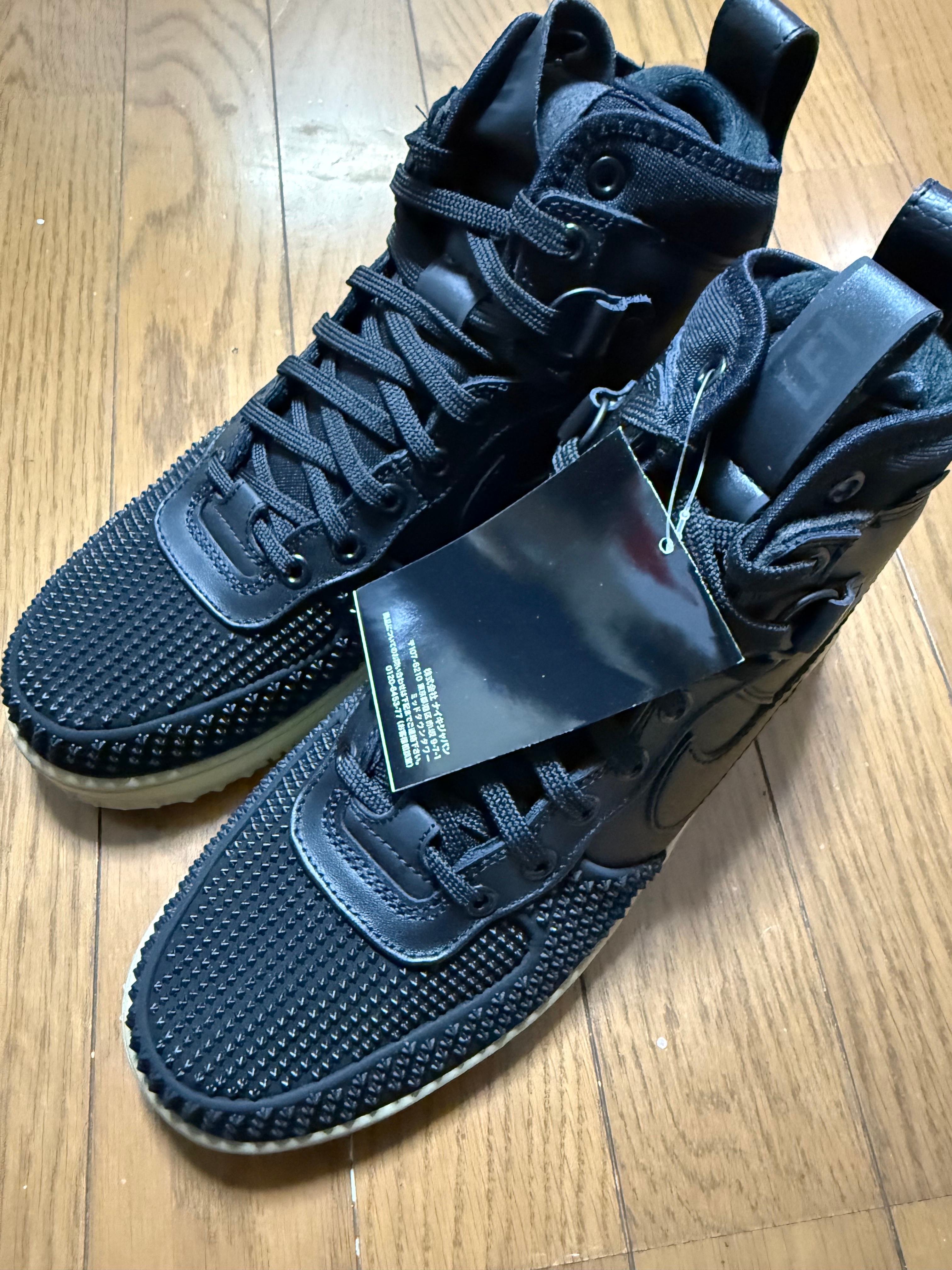 ナイキ ルナフォース1 "ブラック/ニュートラルオリーブ"