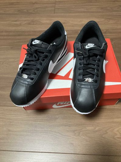 NIKE CORTEZ BASIC LEATHER "WHITE/BLACK"