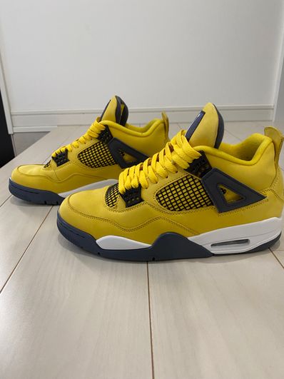 Nike Air Jordan 4 "Tour Yellow"