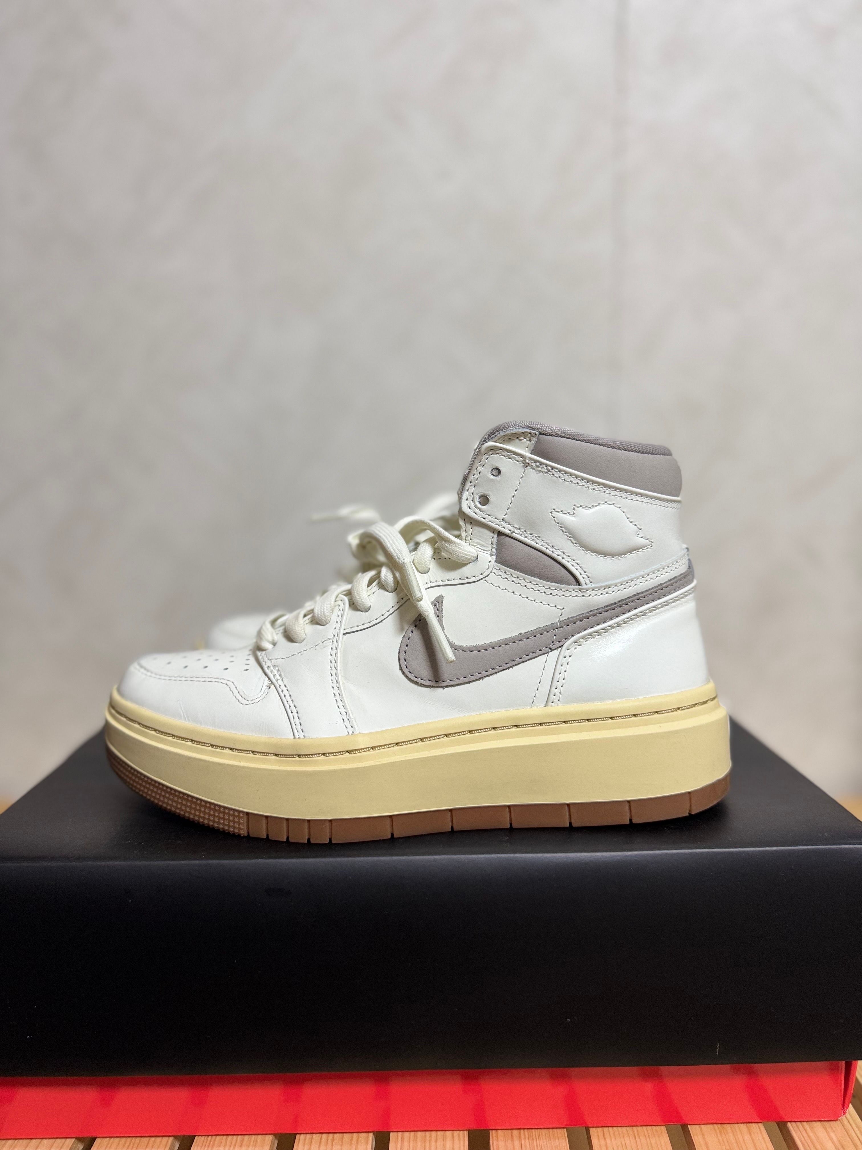 Nike Women's Air Jordan 1 High SE Elevate "College Grey"