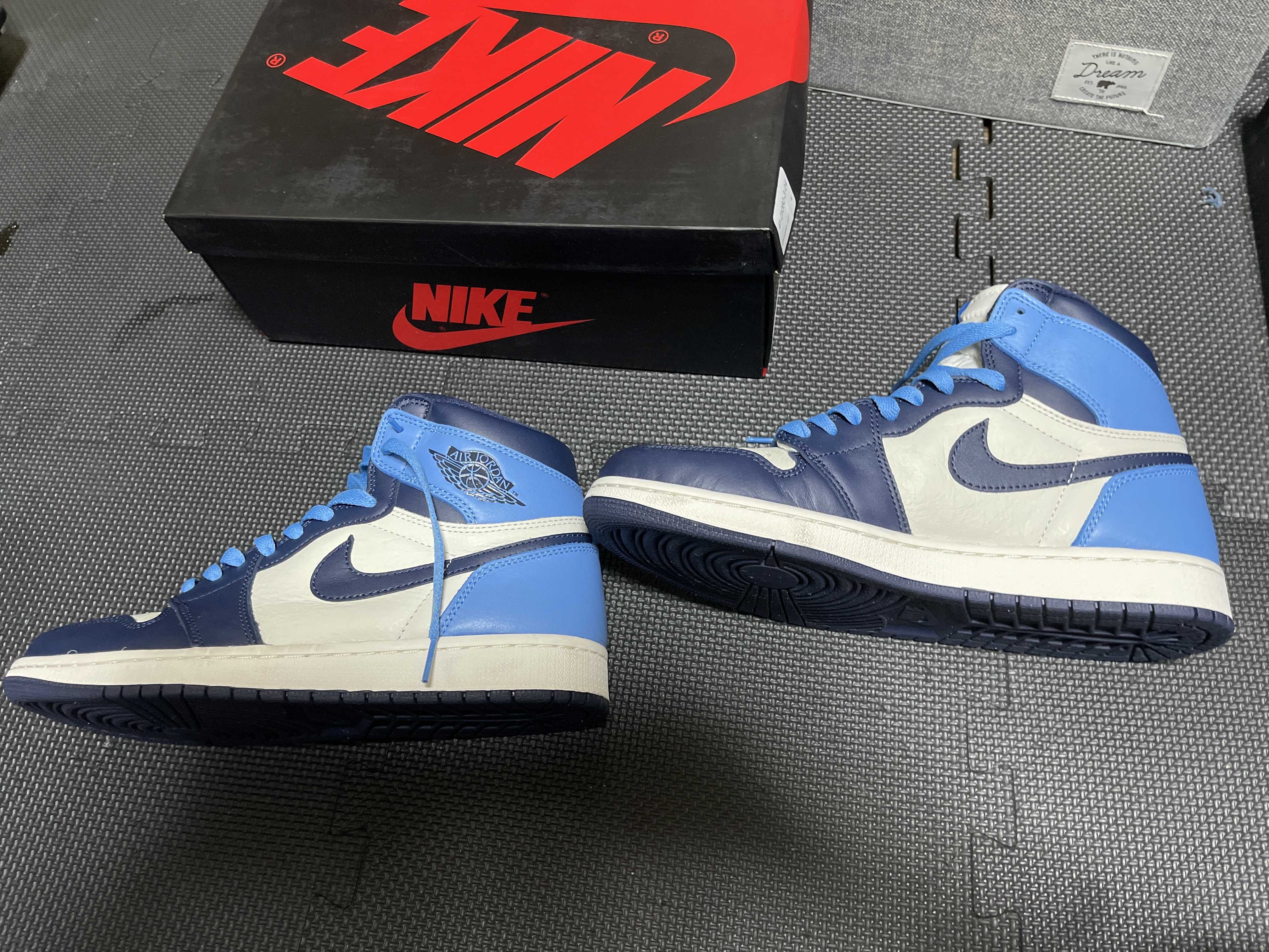 Nike Air Jordan 1 Retro High OG "Obsidian/University Blue"