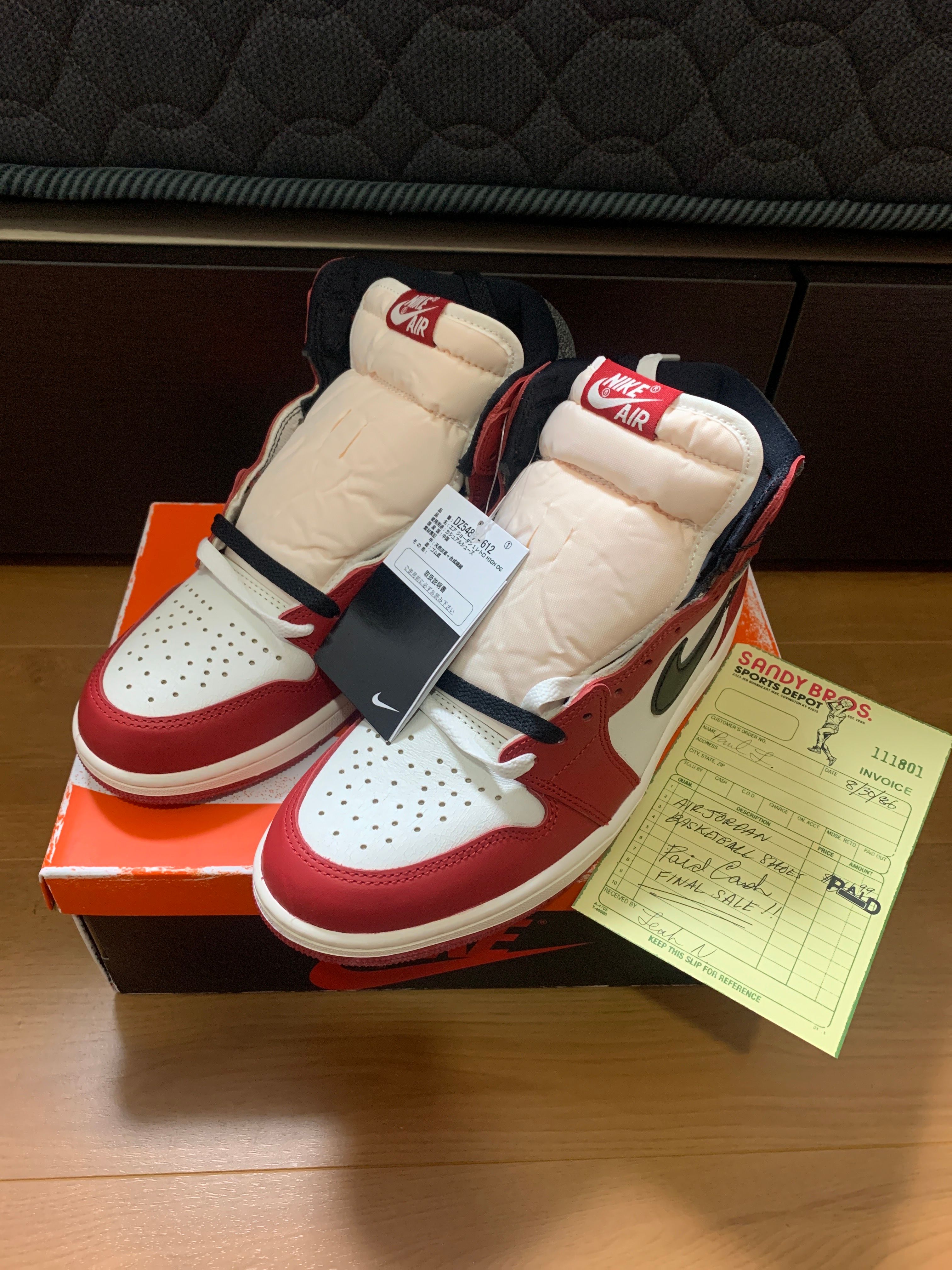 Nike Air Jordan 1 High OG "Lost & Found/Chicago"