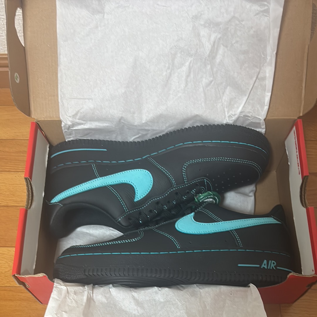 Nike Air Force 1 Low "Black Tiffany"