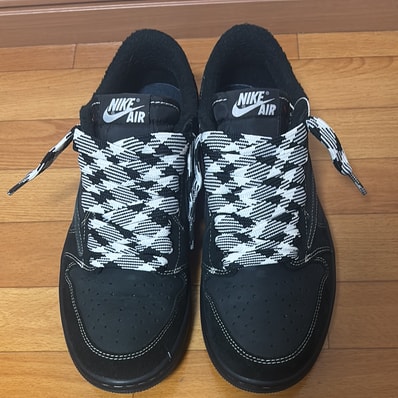 Travis Scott × Nike Air Jordan 1 Low OG SP "Black Phantom"