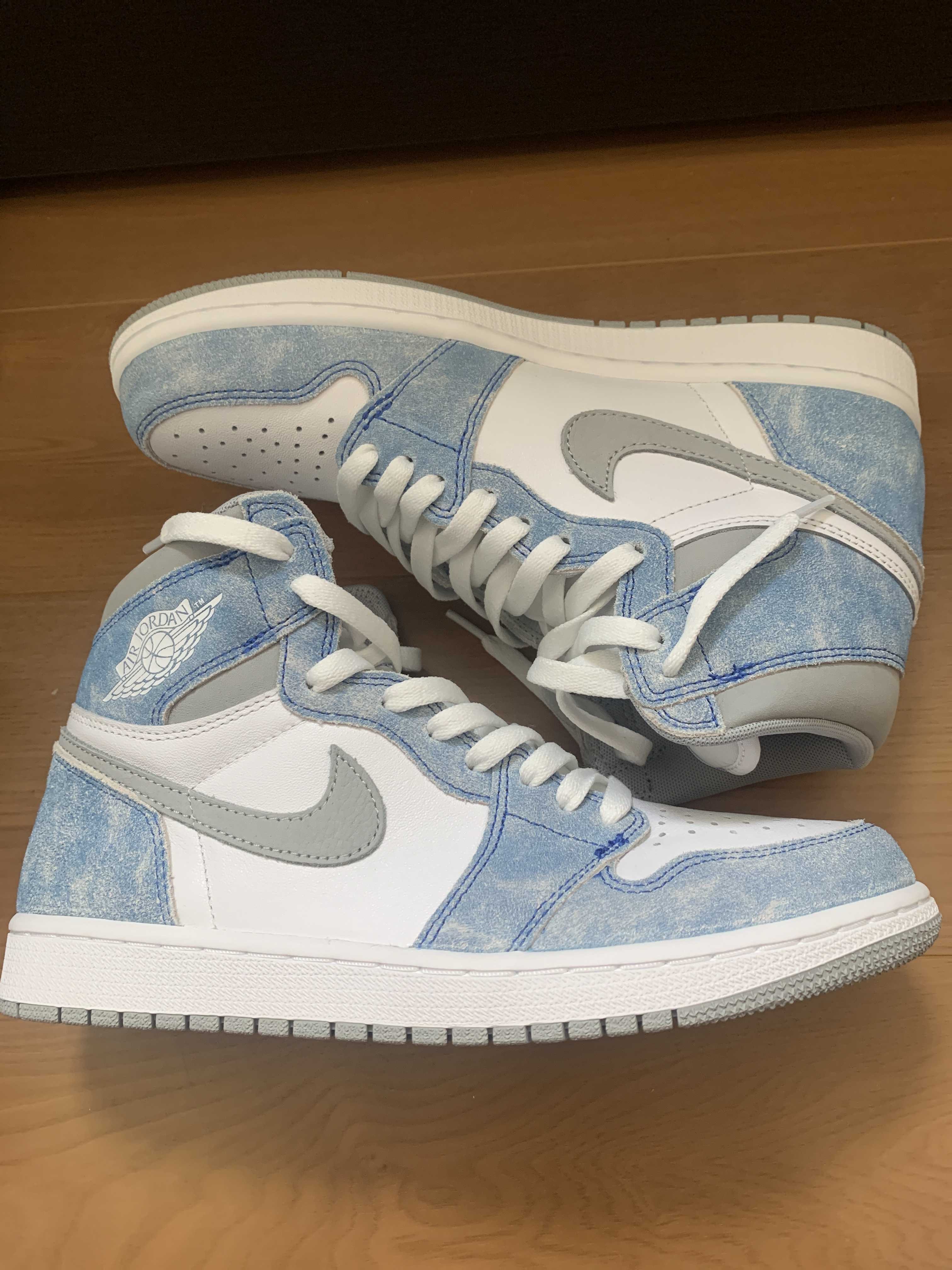 Nike Air Jordan 1 High OG "Hyper Royal"