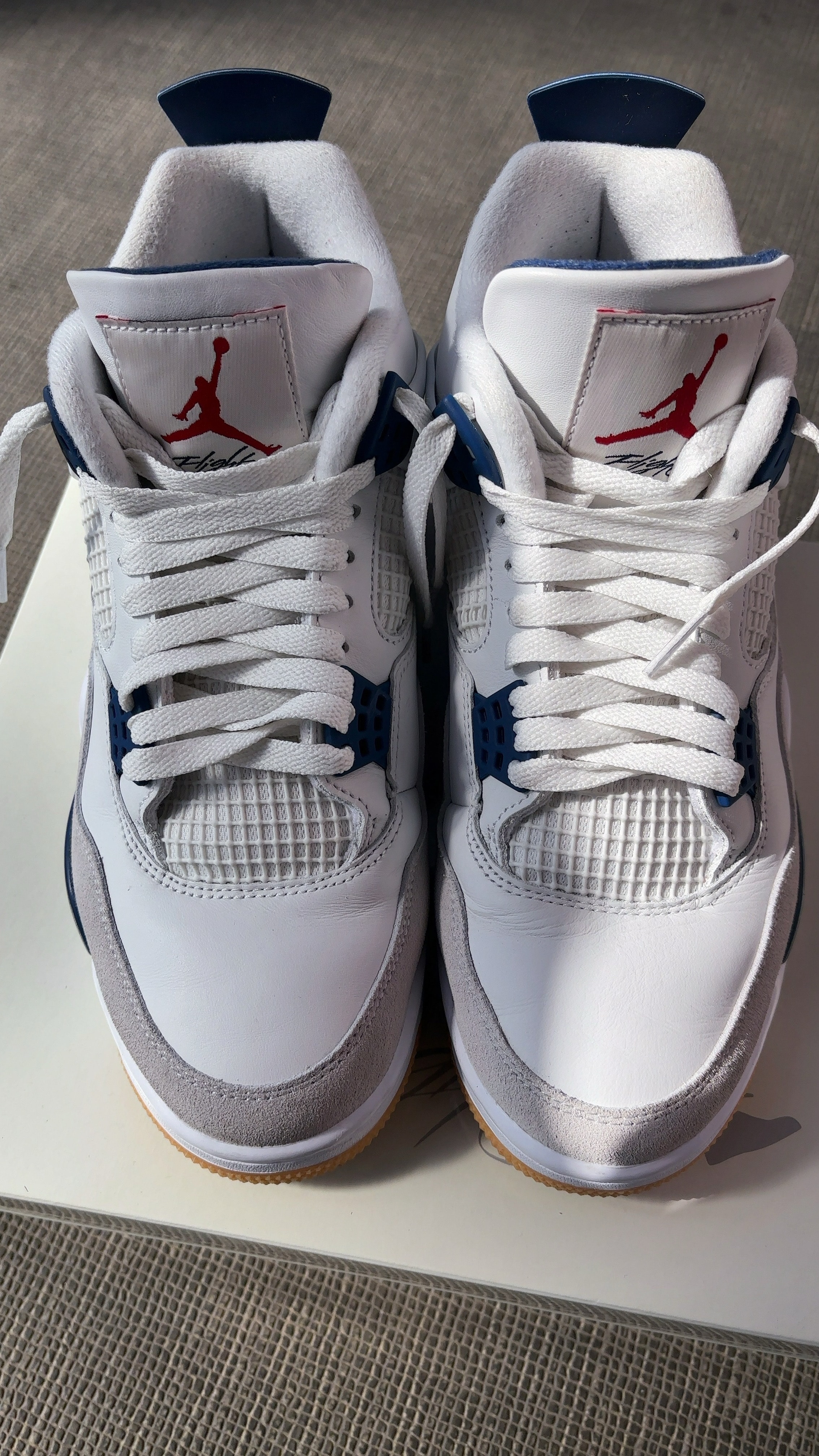 Nike SB Air Jordan 4 Retro SP "Summit White/Navy"