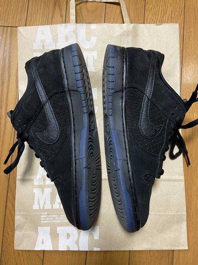 UNDEFEATED × Nike Dunk Low SP "5 ON IT"