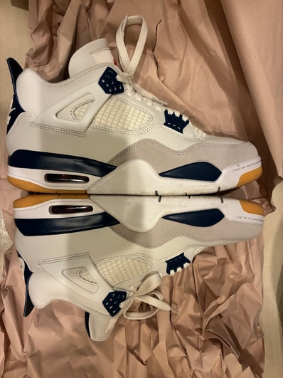 Nike SB Air Jordan 4 Retro SP "Summit White/Navy"