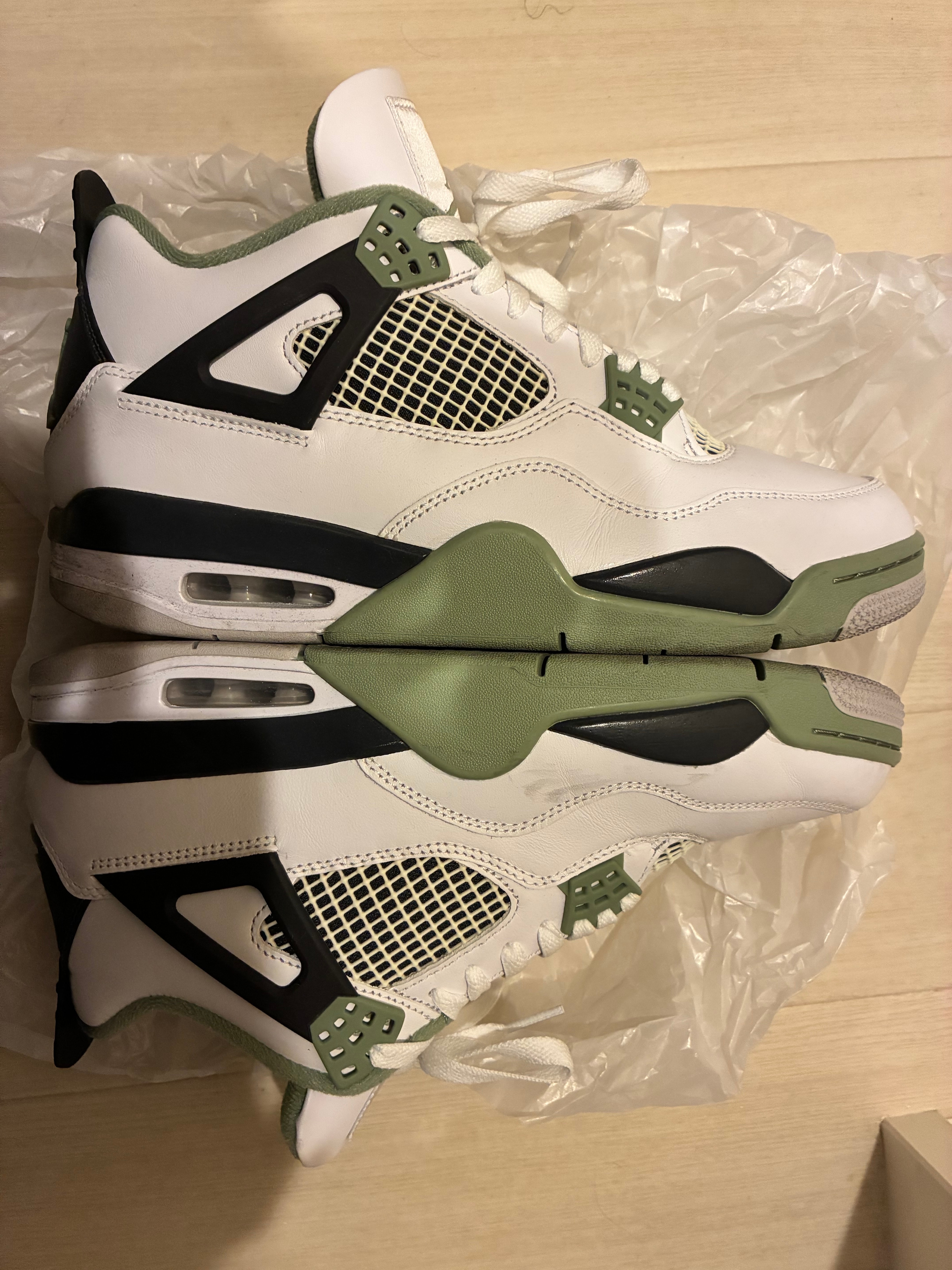 Nike Women's Air Jordan 4 "Oil Green"