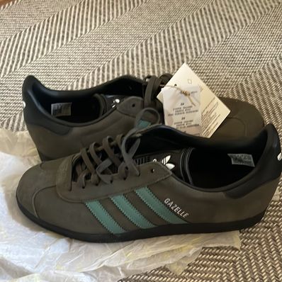 adidas Gazelle "Pantone/Core Black"