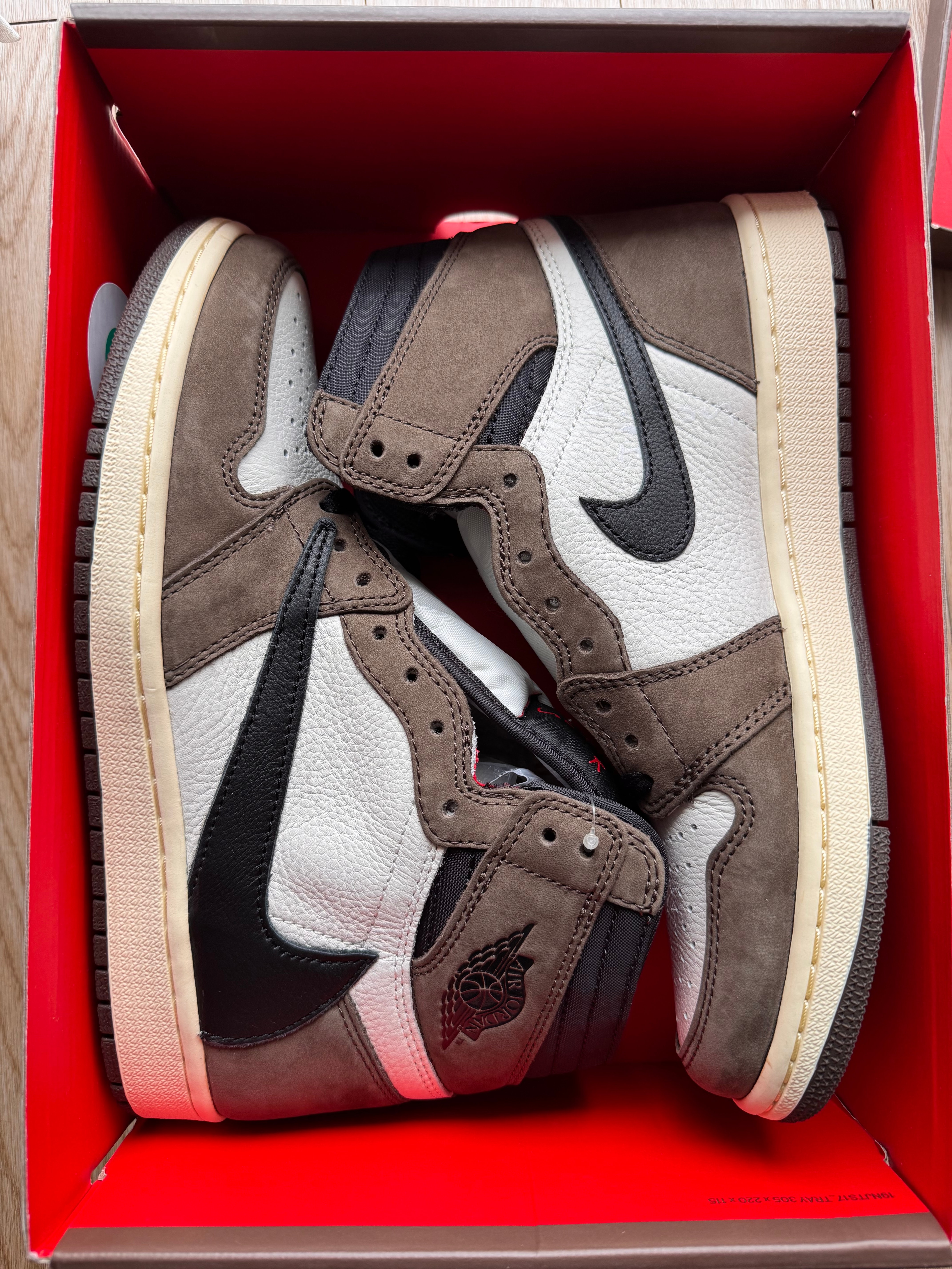 Travis Scott × Nike Air Jordan 1 Retro High OG TS SP "Sail/Dark Mocha"