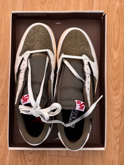Travis Scott × Nike Air Jordan 1 Low OG SP "Reverse Olive"