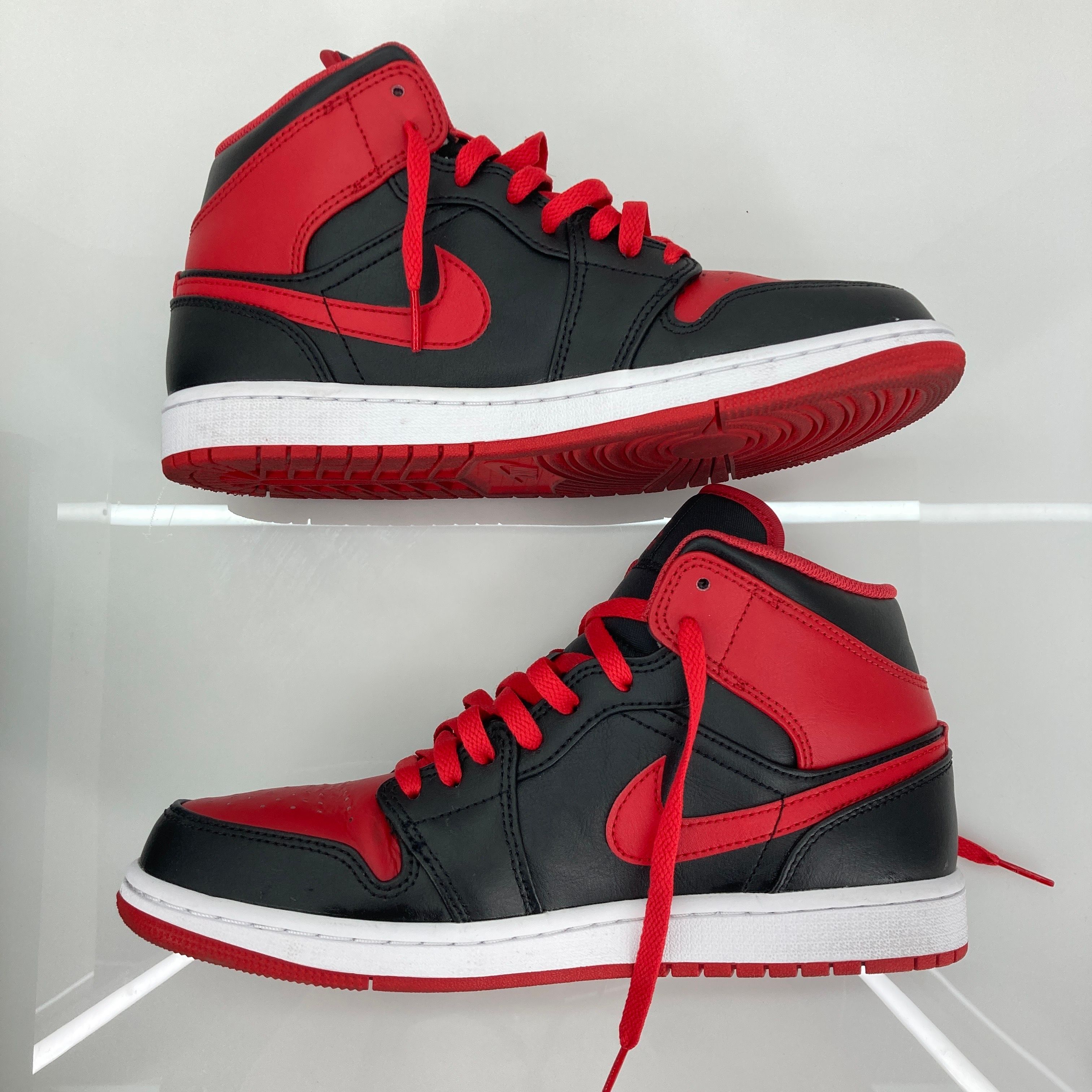 Nike Air Jordan 1 Mid "Bred Toe"