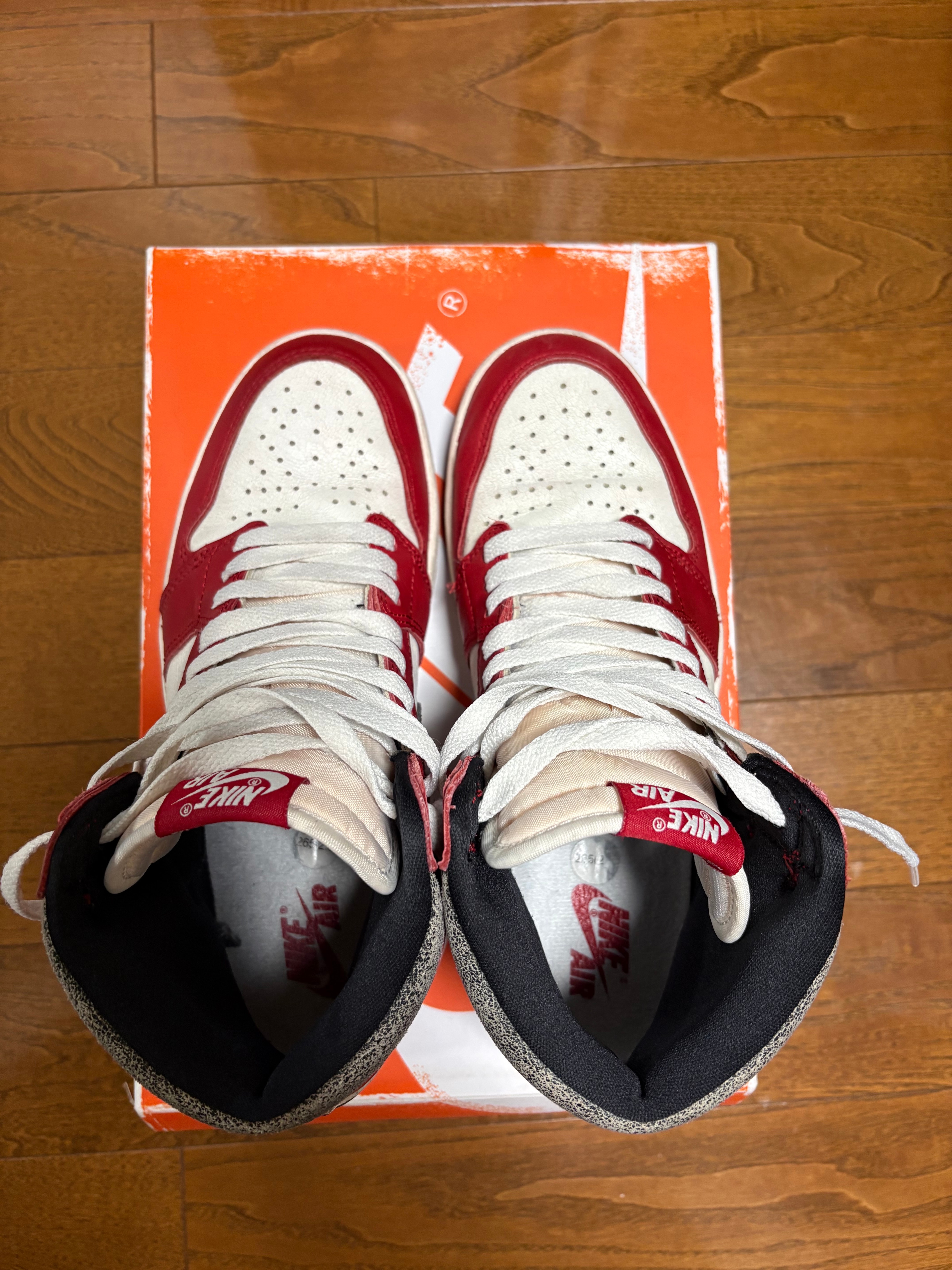 Nike Air Jordan 1 High OG "Lost & Found/Chicago"
