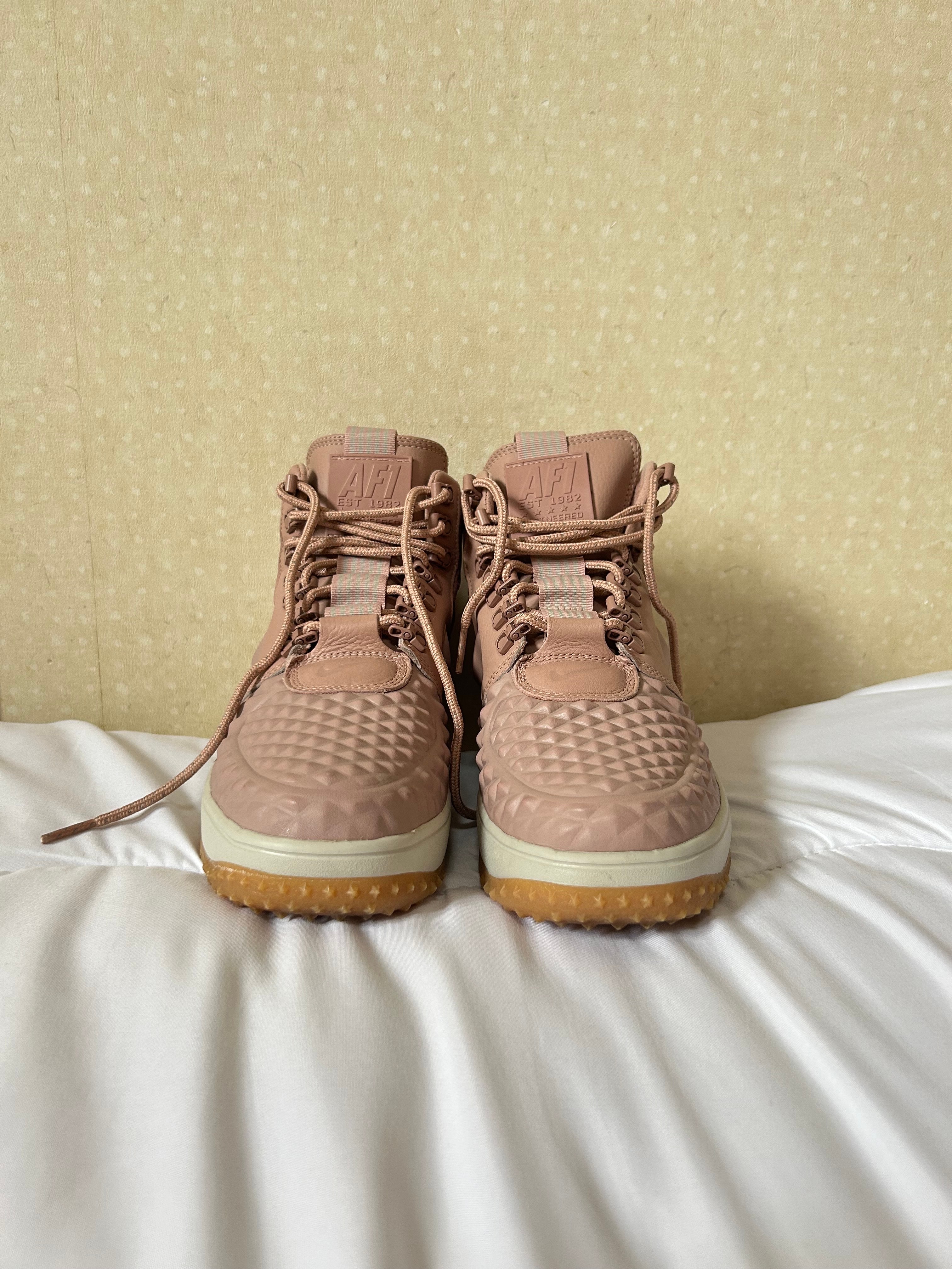 Nike Women's Lunar Force 1 Duckboot "Pink"