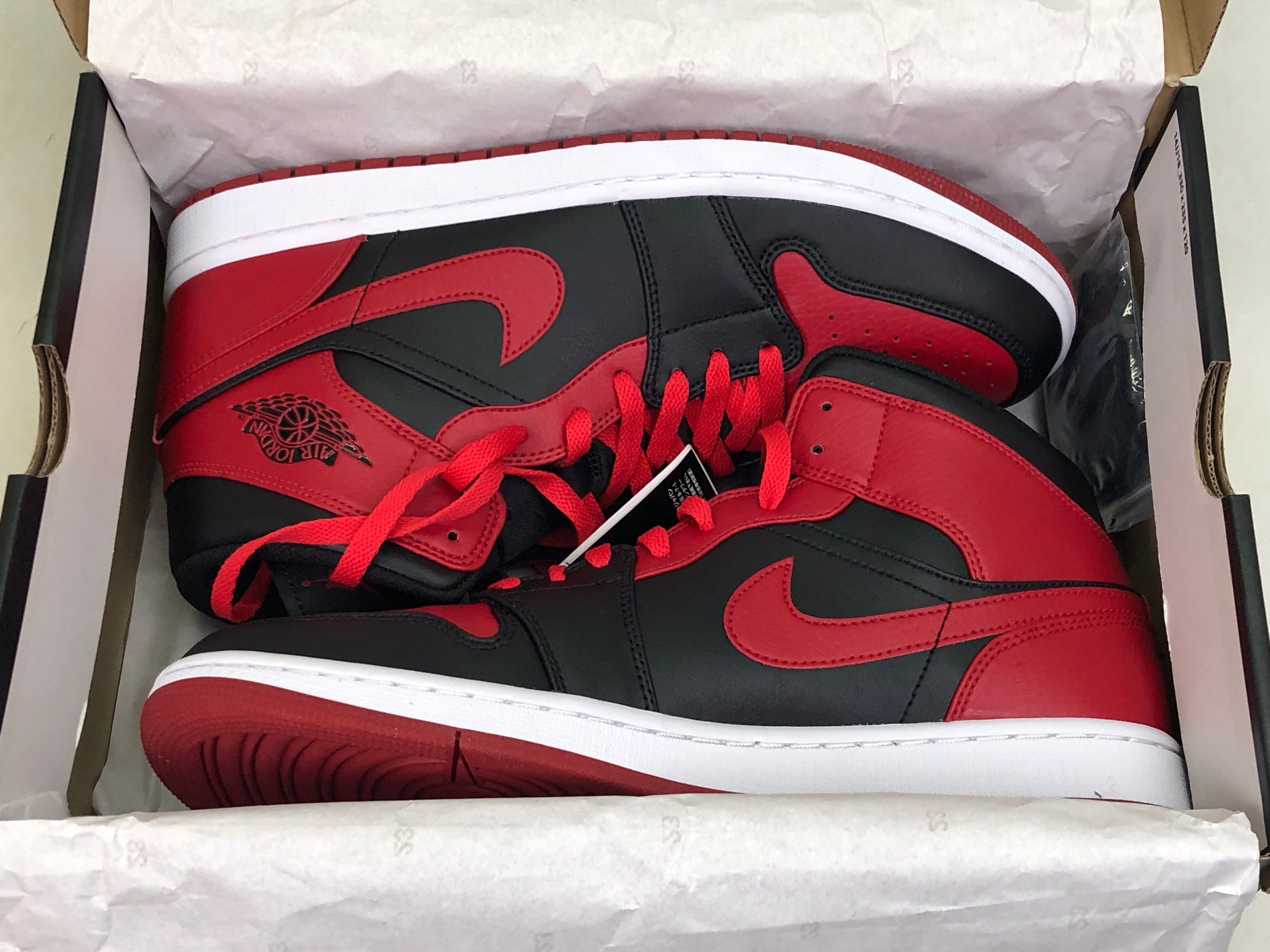 Nike Air Jordan 1 Mid "Bred"