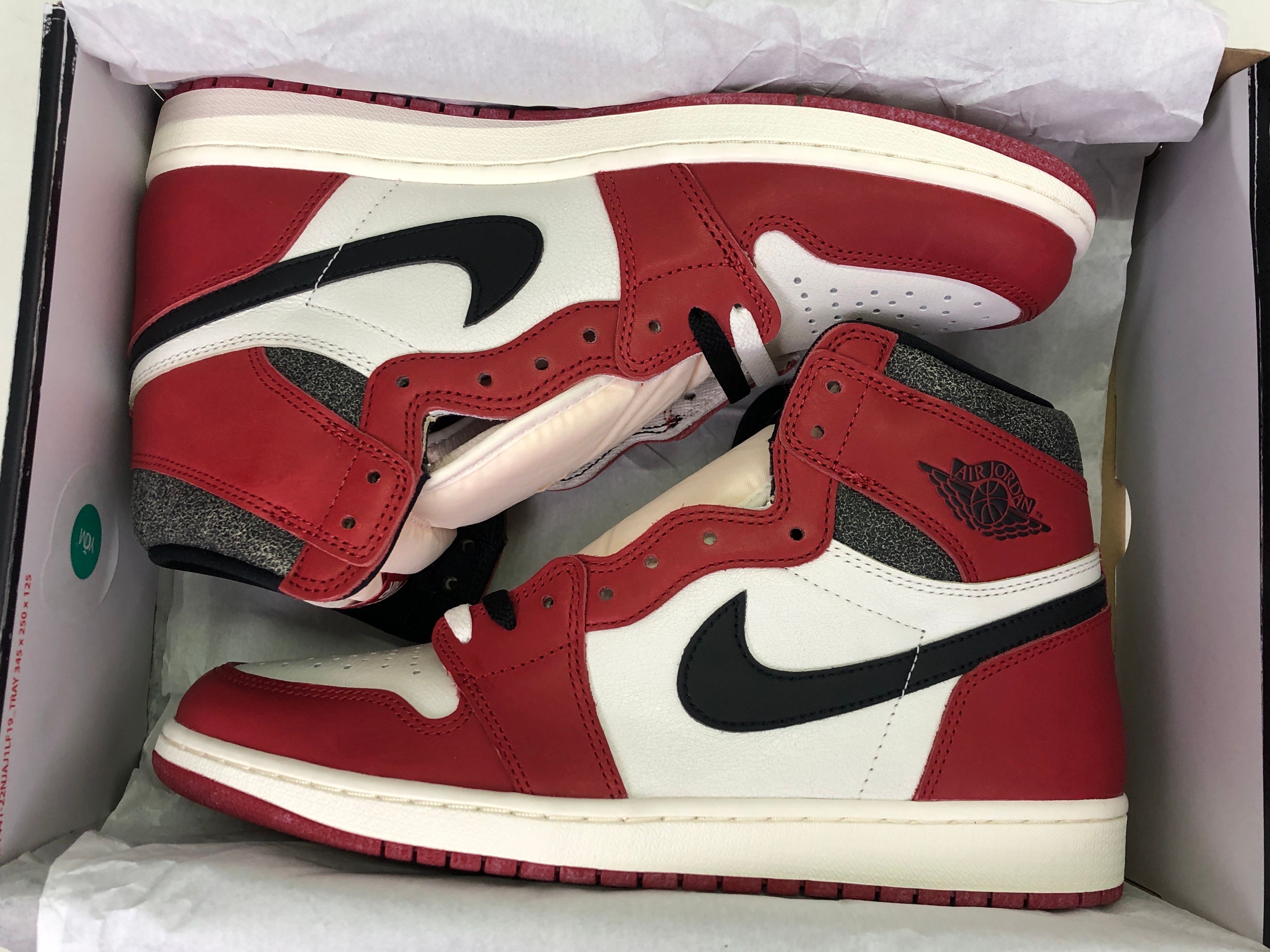 Nike Air Jordan 1 High OG "Lost & Found/Chicago"