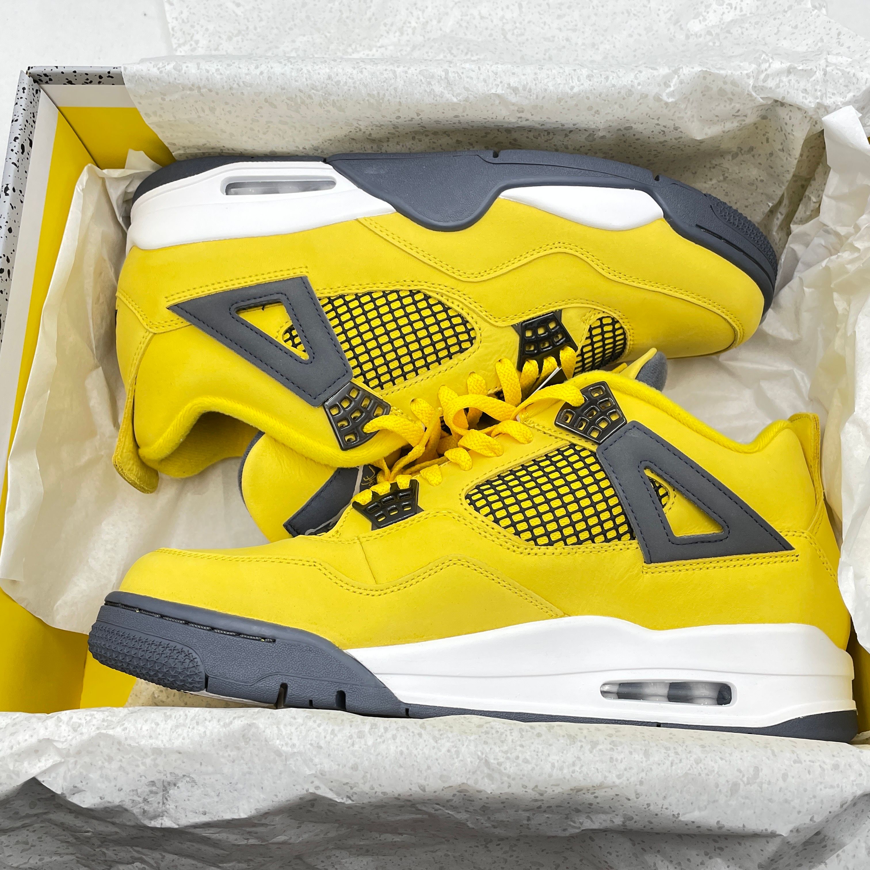 Nike Air Jordan 4 "Tour Yellow"
