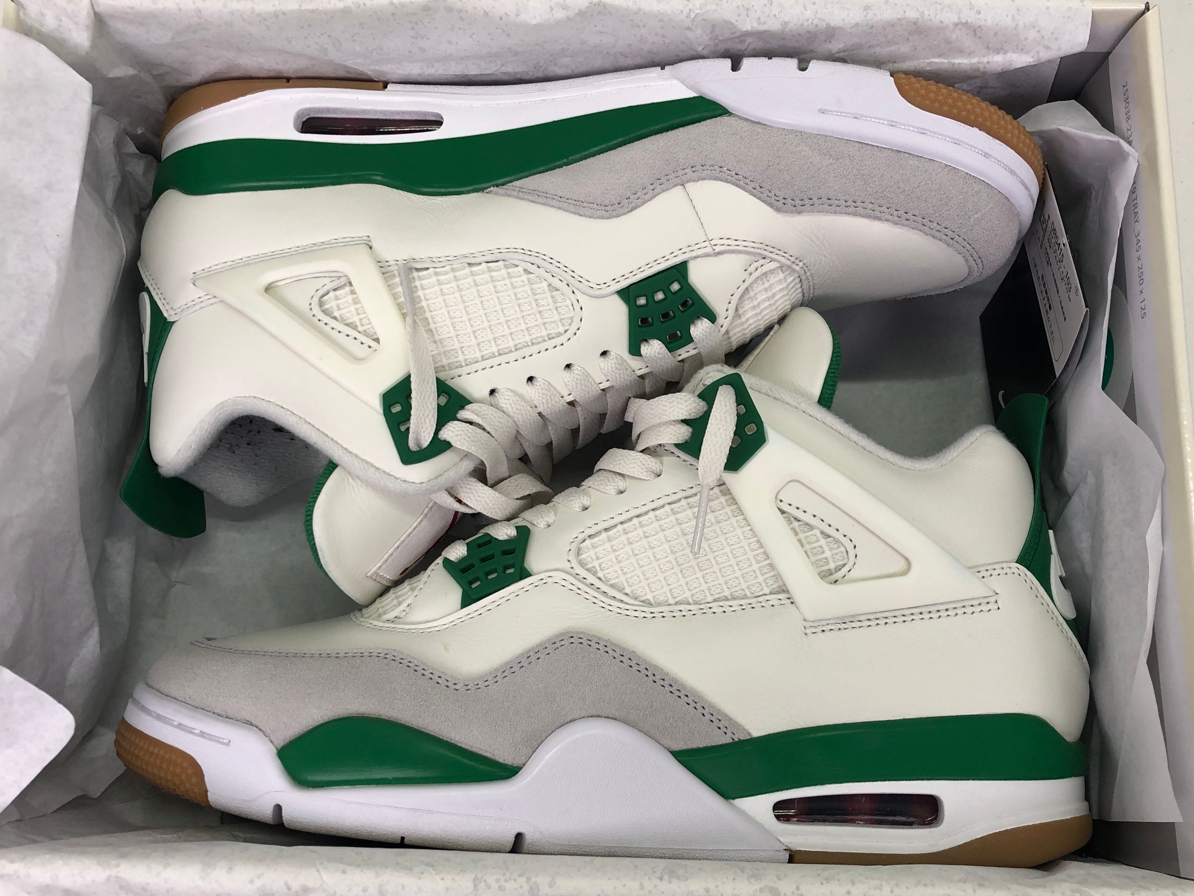 Nike SB × Air Jordan 4 Retro SP "Pine Green"
