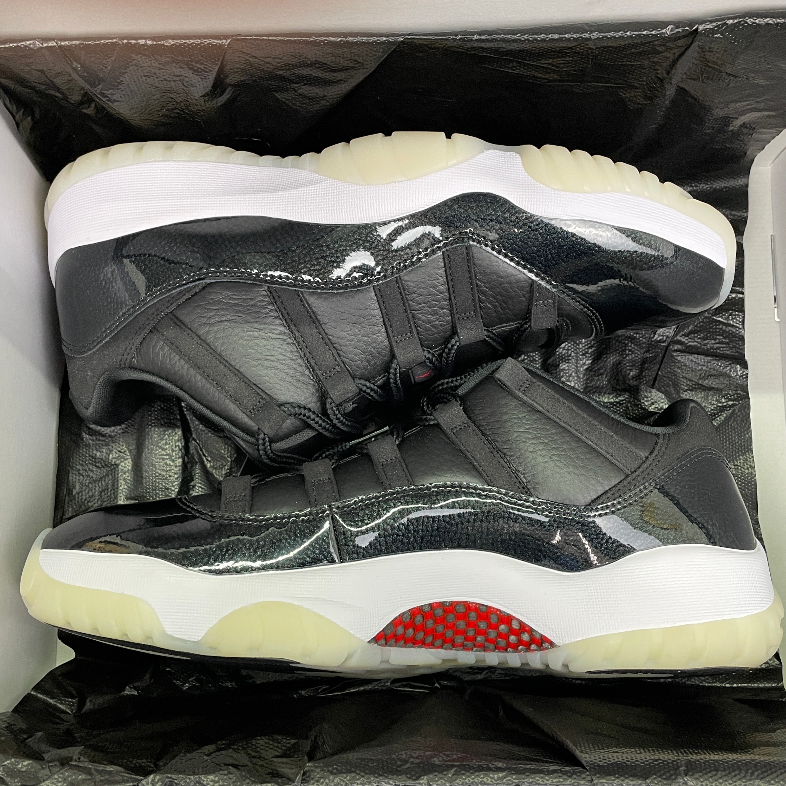 Nike Air Jordan 11 Low "72-10" 