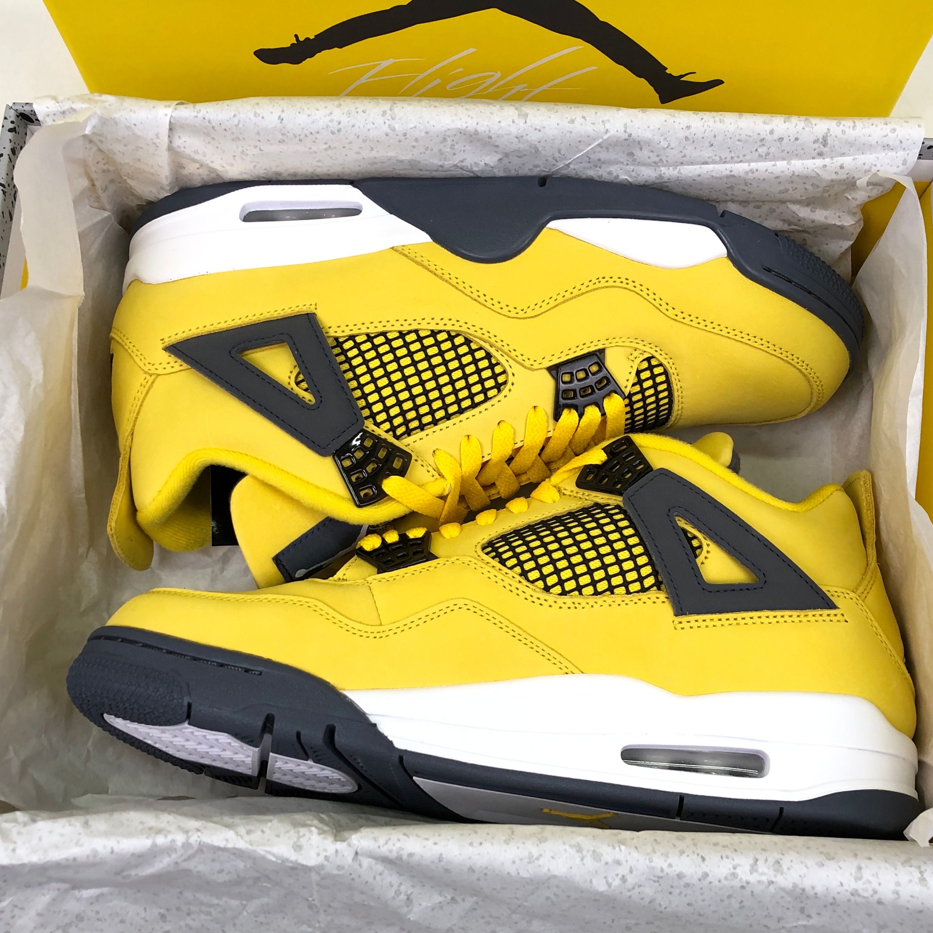 Nike Air Jordan 4 "Tour Yellow"