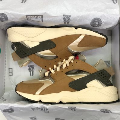 Stussy × Nike Air Huarache "Desert Oak"