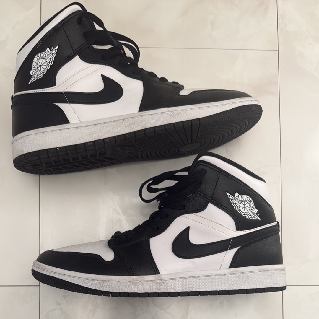 Nike Women's Air Jordan 1 Mid "Black/White"