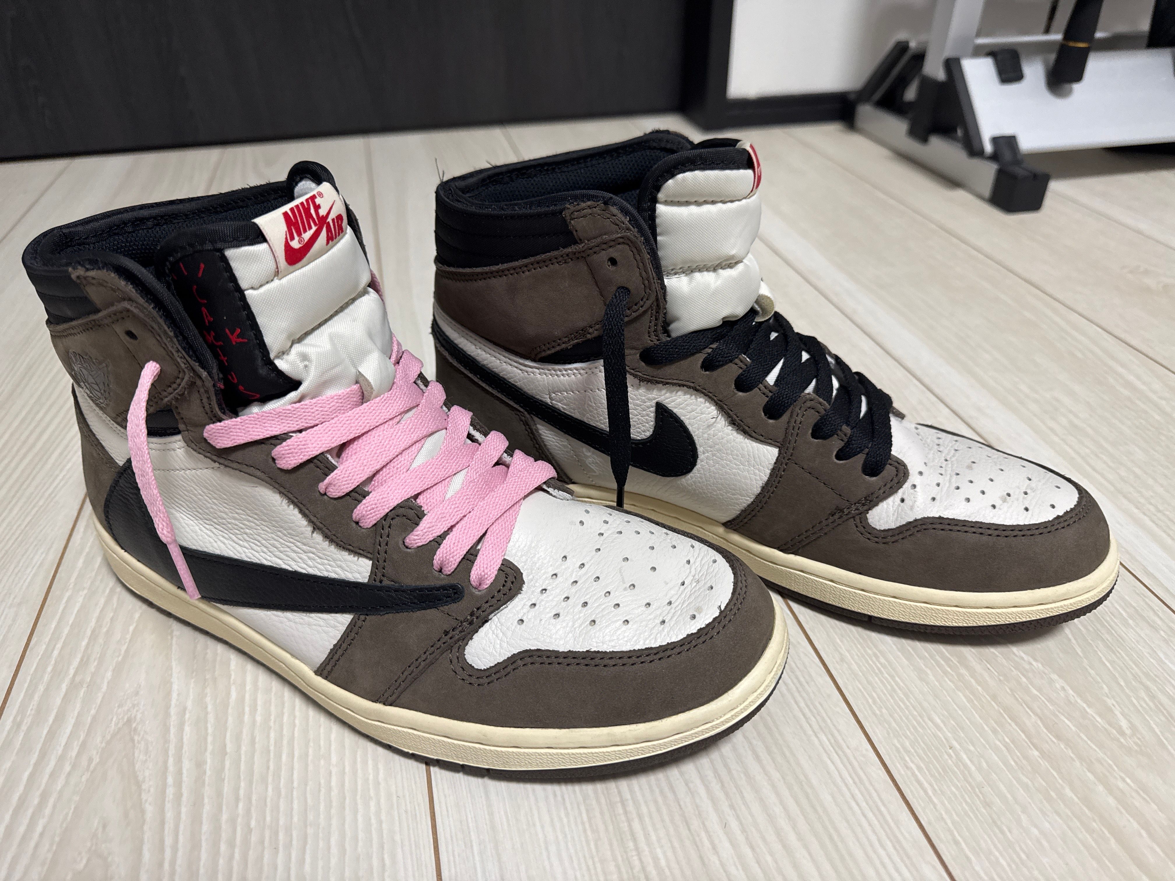 Travis Scott × Nike Air Jordan 1 Retro High OG TS SP "Sail/Dark Mocha"