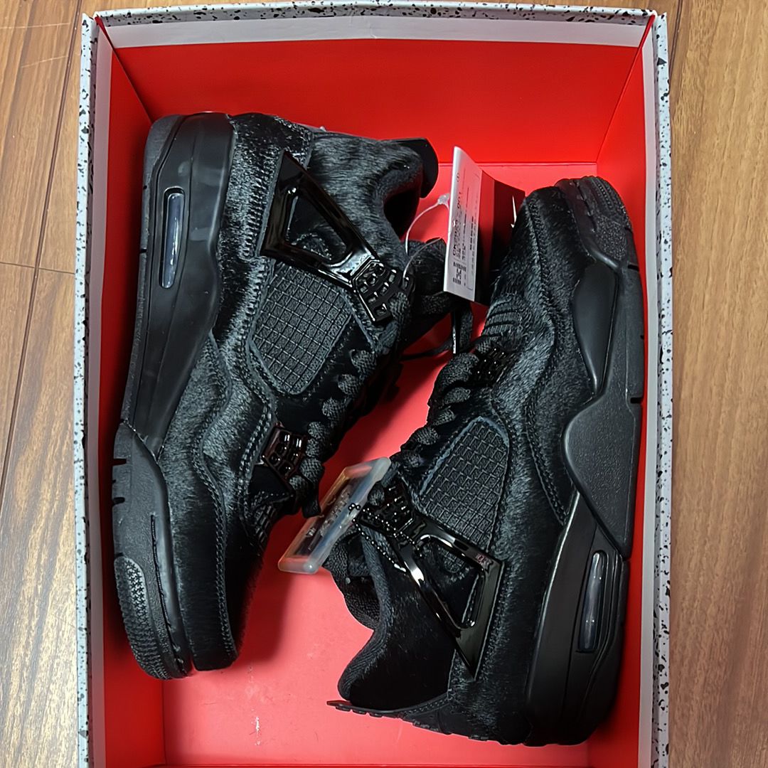 Olivia Kim × Nike Women's Air Jordan 4 "Black Cat"