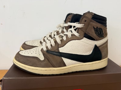 Travis Scott × Nike Air Jordan 1 Retro High OG TS SP "Sail/Dark Mocha"