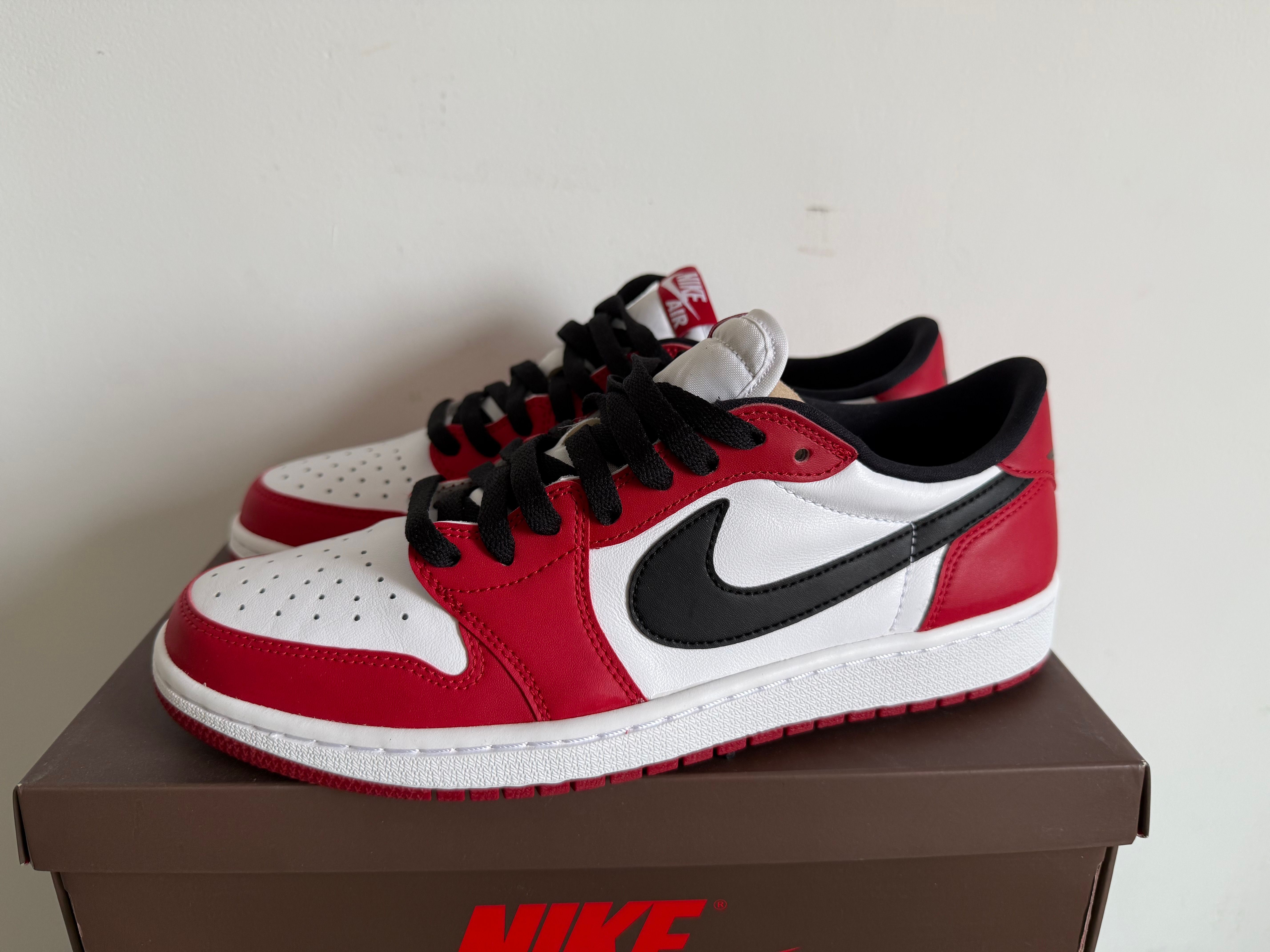 NIKE AIR JORDAN 1 RETRO LOW CHICAGO (2016)