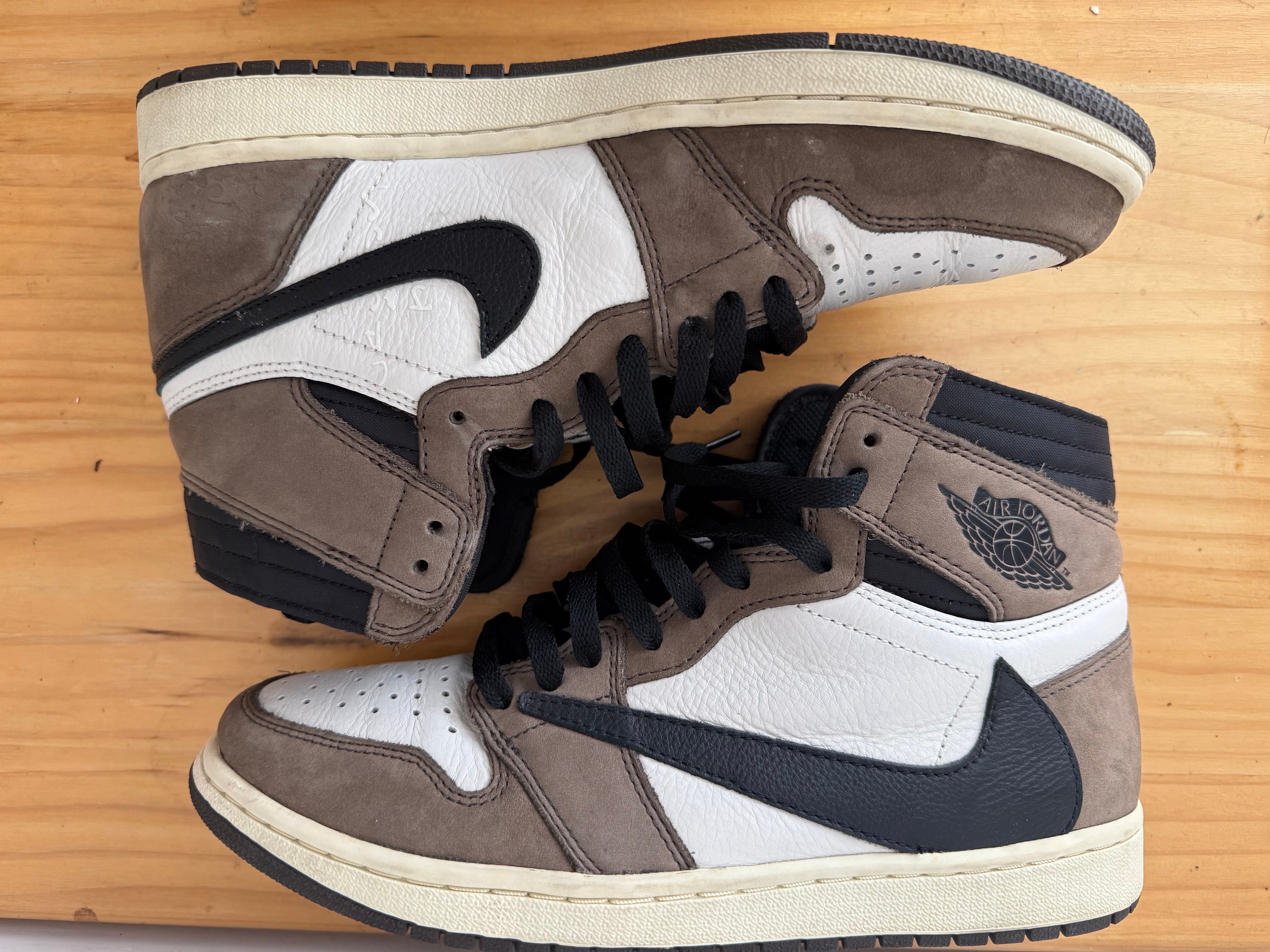 Travis Scott × Nike Air Jordan 1 Retro High OG TS SP "Sail/Dark Mocha"