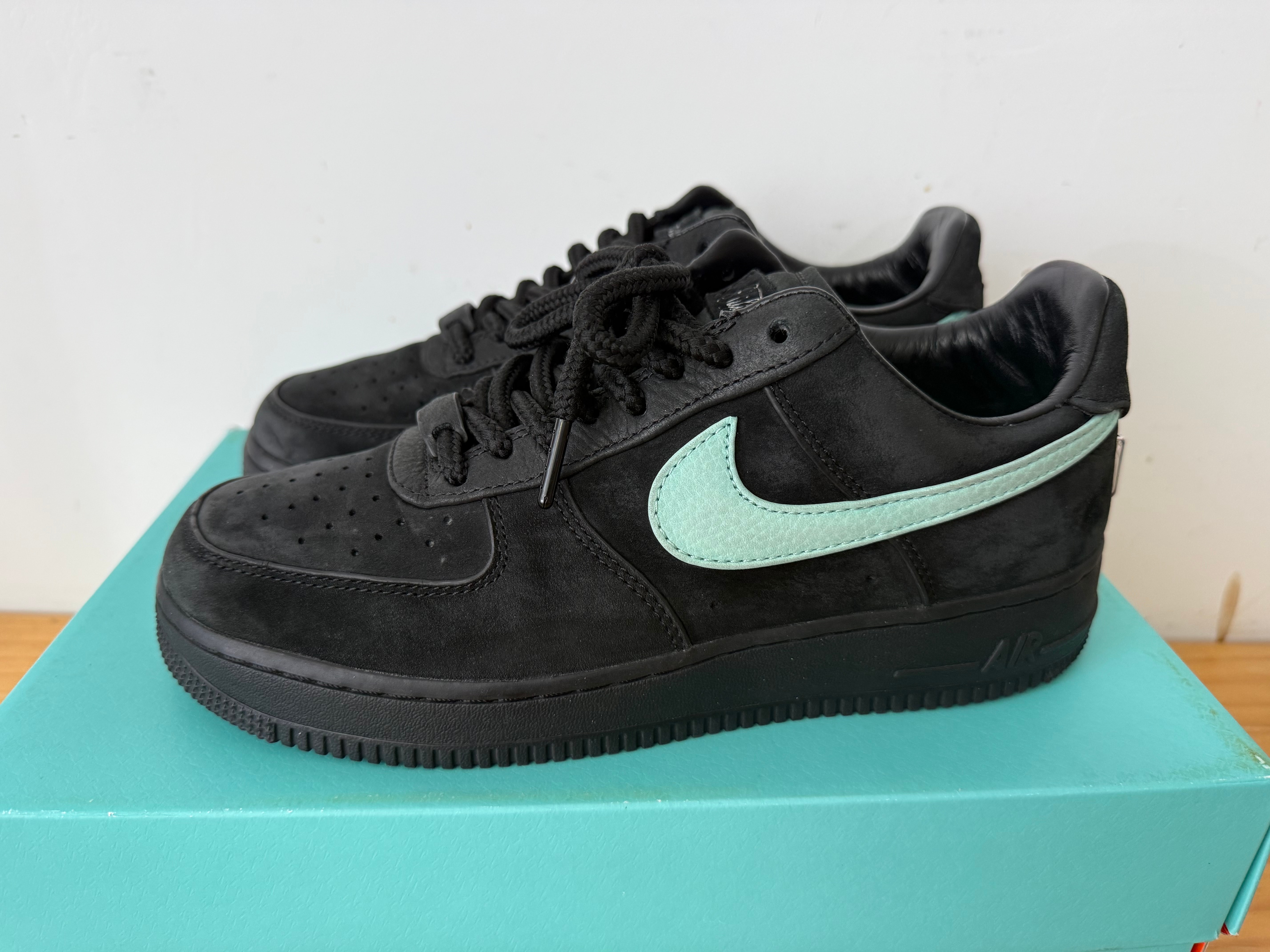 Tiffany & Co. × Nike Air Force 1 Low "1837"