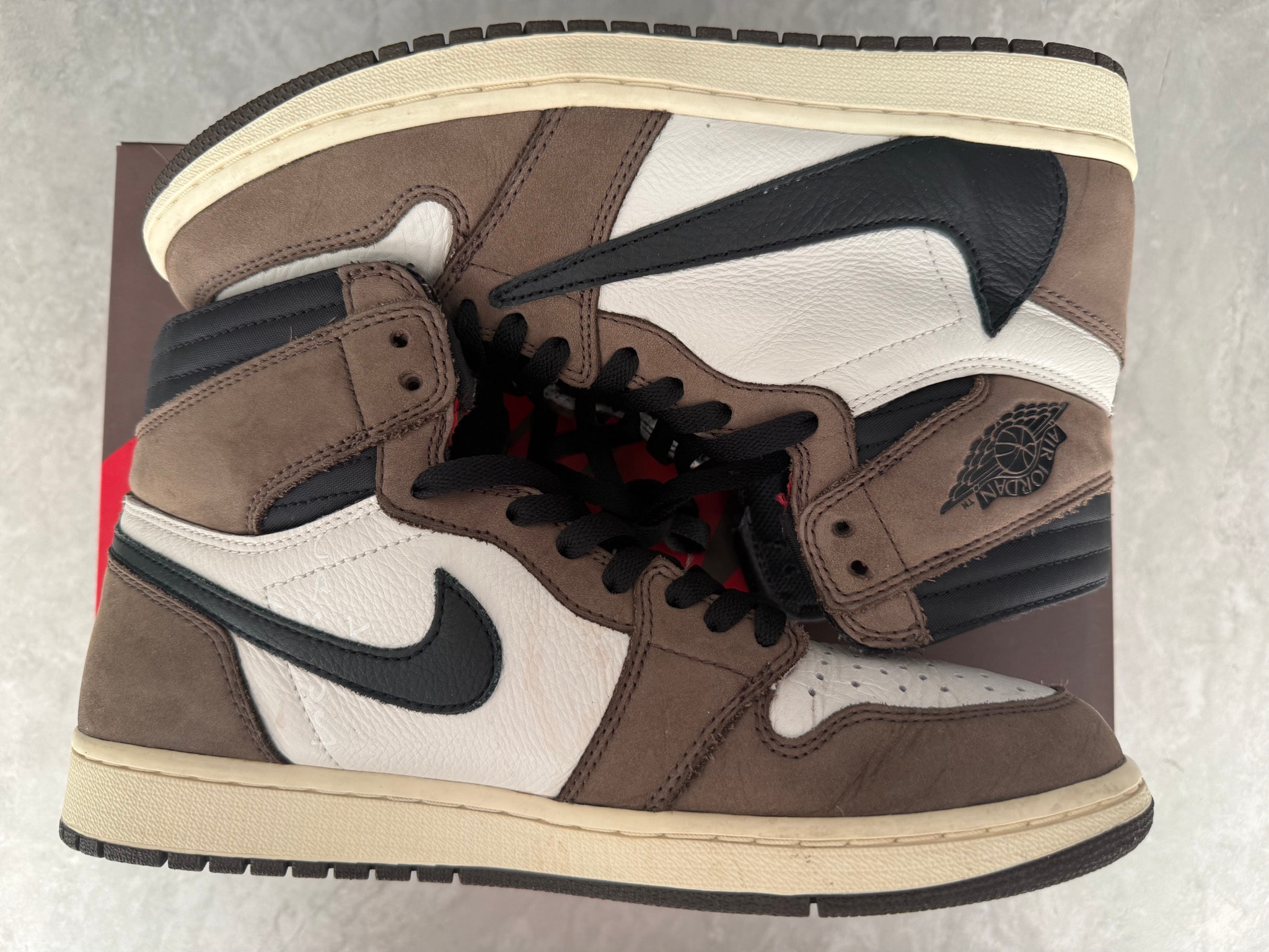 Travis Scott × Nike Air Jordan 1 Retro High OG TS SP "Sail/Dark Mocha"
